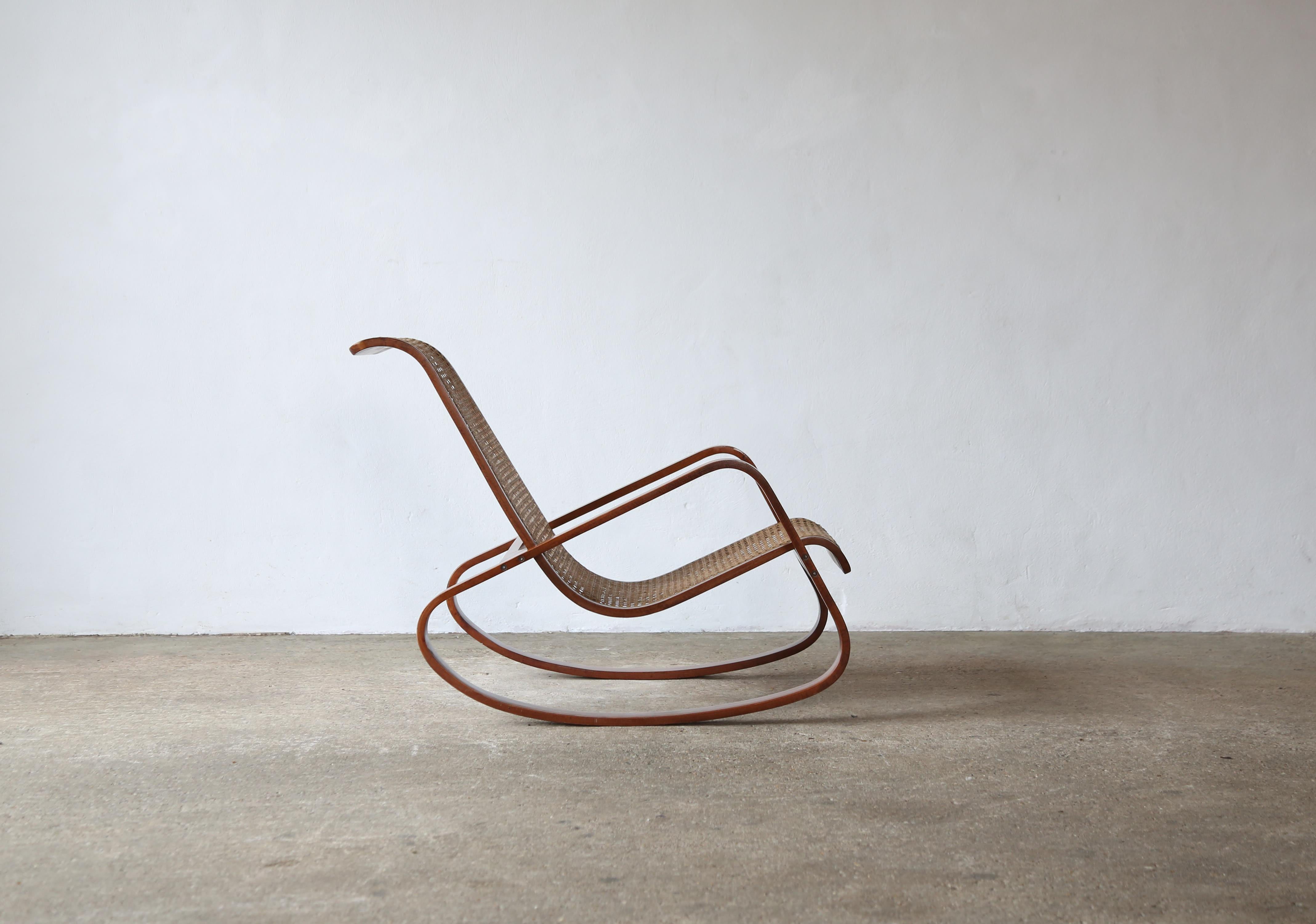 An Original Dondolo Rocking Chair by Luigi Crassevig, Italy, 1970s In Good Condition For Sale In LEWES, GB