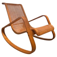 Una original mecedora Dondolo de Luigi Crassevig, Italia, años 70