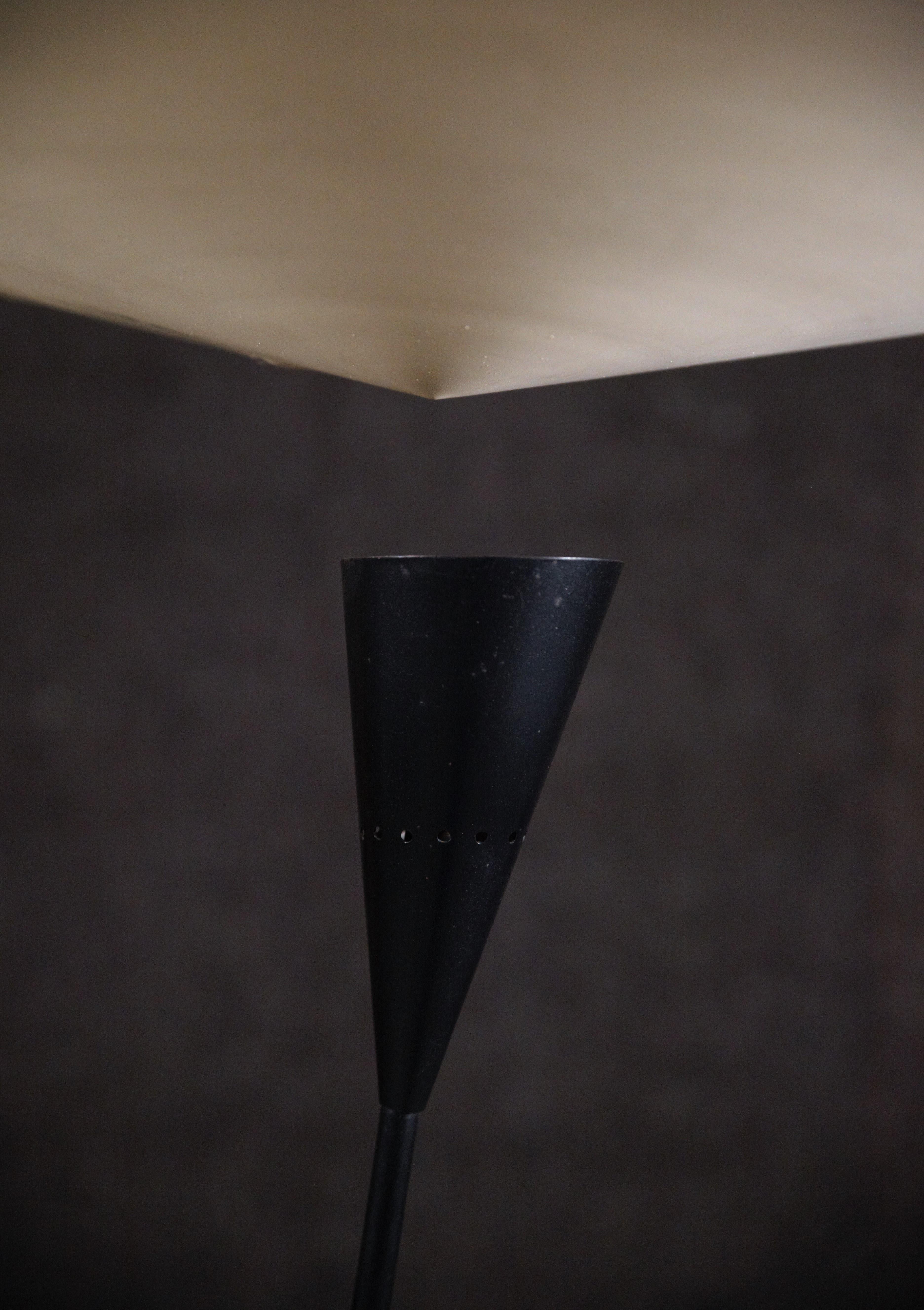 Original-Stehlampe von Michel Buffet für Atelier Mathieu, Frankreich, 1950er Jahre im Zustand „Gut“ im Angebot in HYÈRES, FR