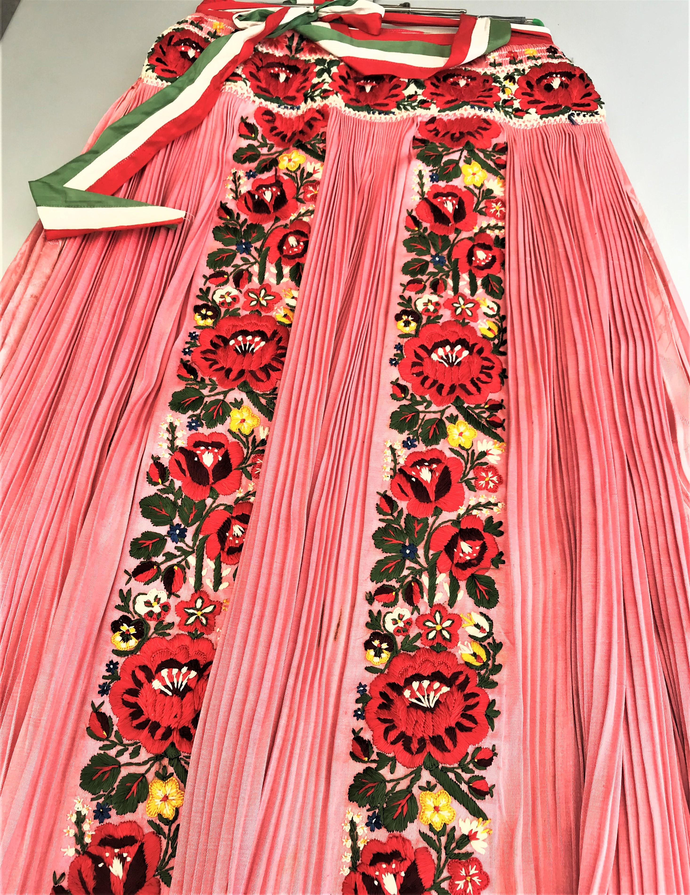 An original Hungarian traditional skirt and apron embroidered by hand, 1940 1