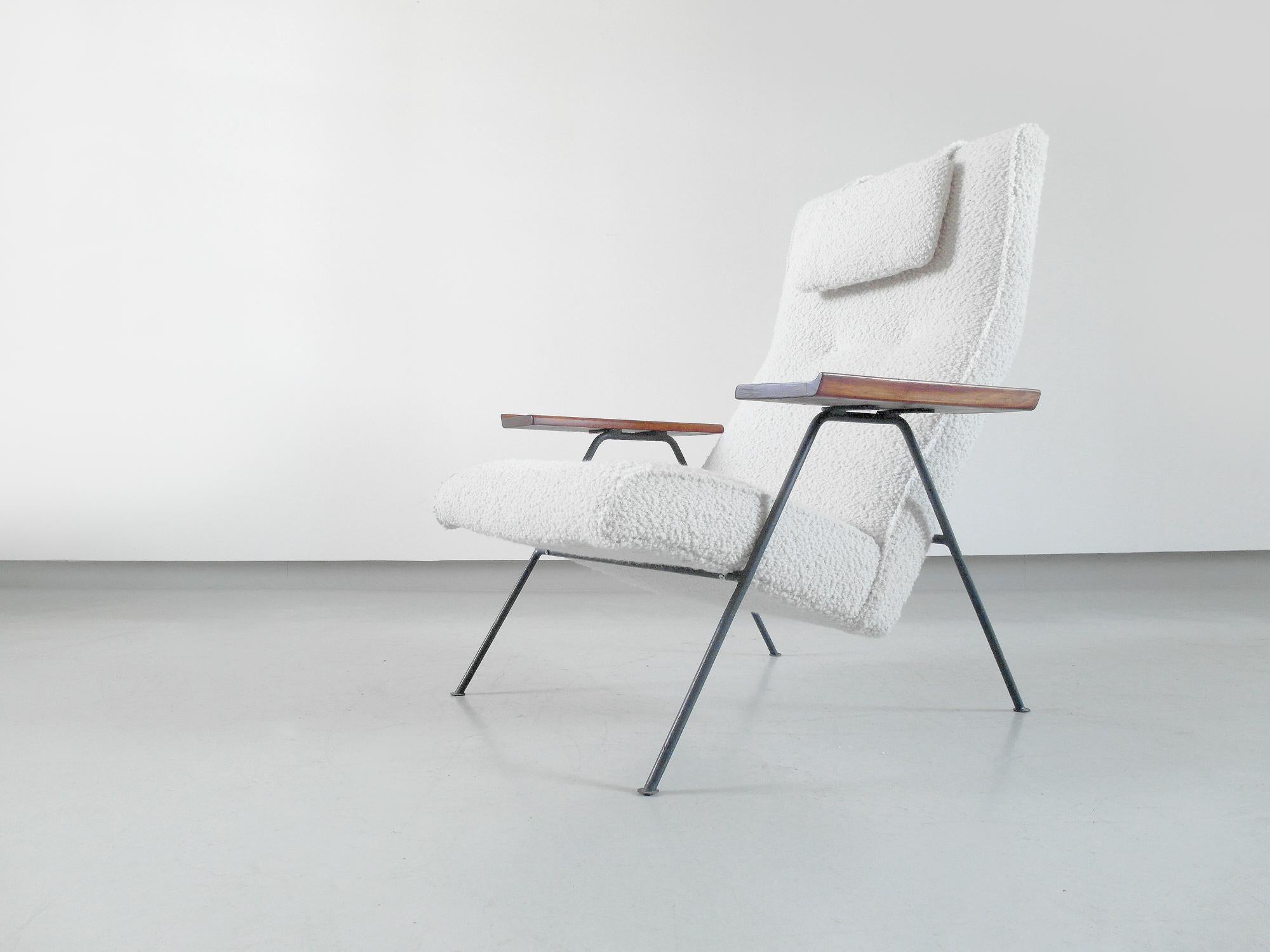 Original Vintage Robin Day Reclining Chair for Hille, UK, 1952 4