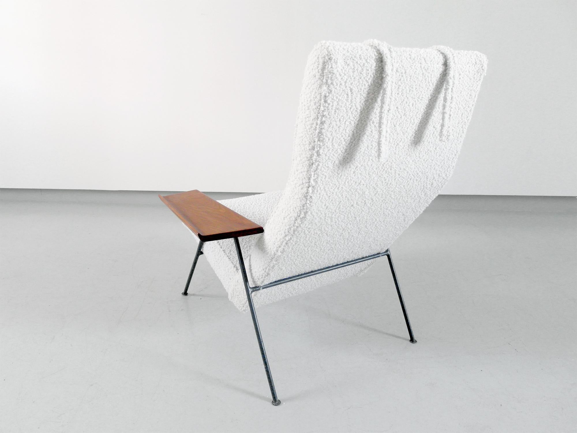 Mid-Century Modern Original Vintage Robin Day Reclining Chair for Hille, UK, 1952