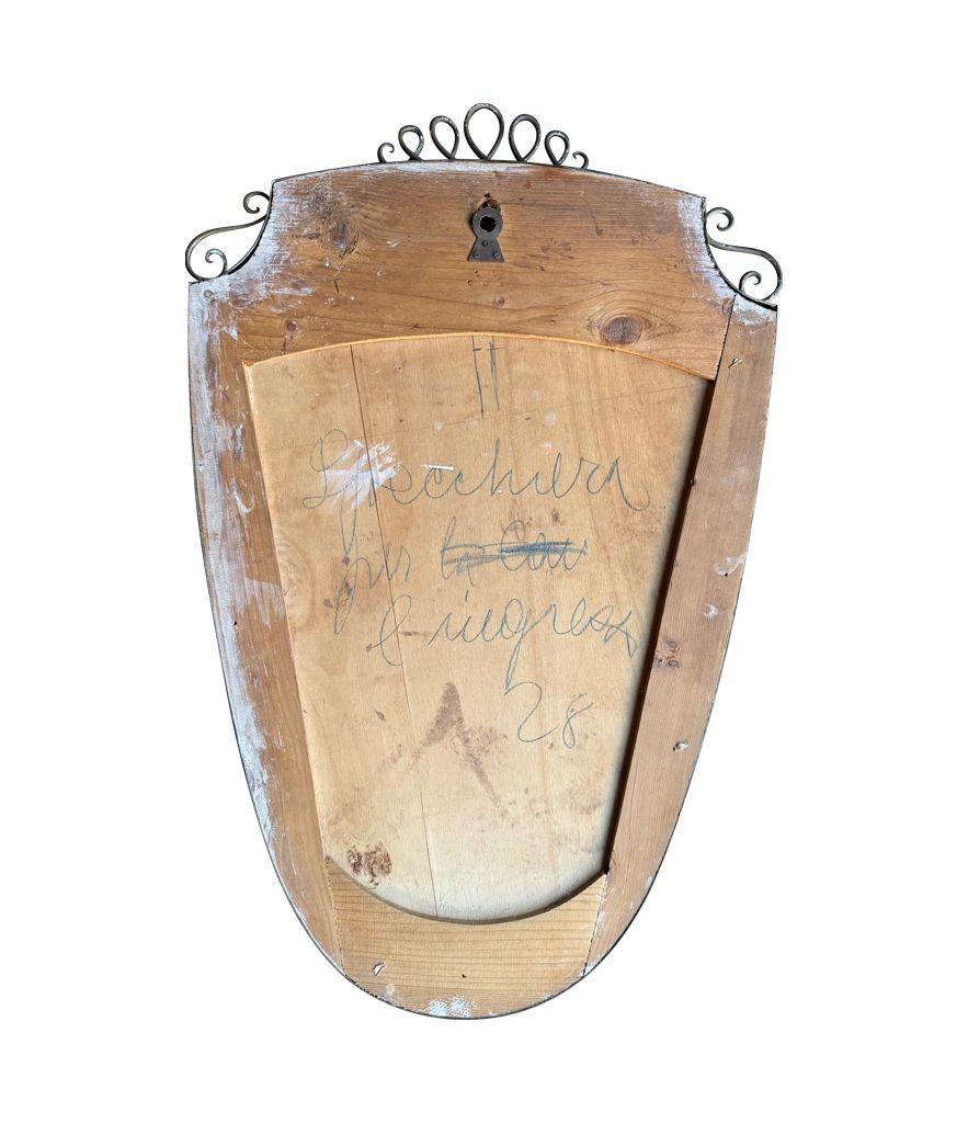 Specchio con cornice in ottone con ritratto in stile Gio Ponti, originale degli anni '50. in vendita 5