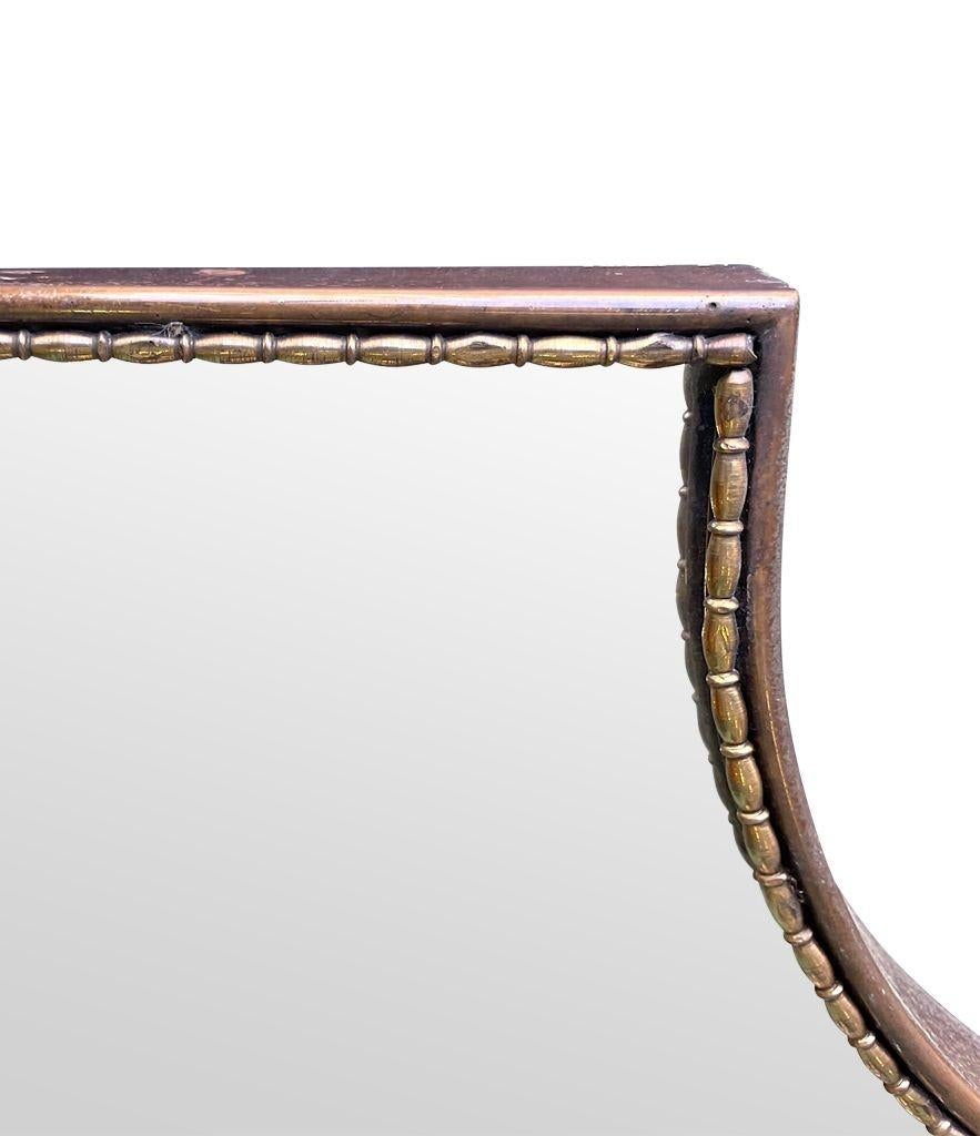 Mid-Century Modern Miroir en laiton italien original des années 1960 avec cadre intérieur perlé en vente