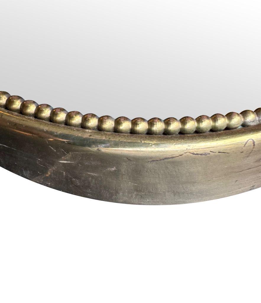 Un original espejo italiano de los años 50 con marco de latón, con detalles de cuentas en venta 3