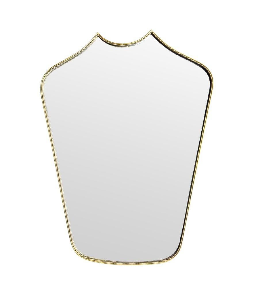 Un original espejo italiano de los años 50 con marco de latón, con detalles de cuentas en venta 2