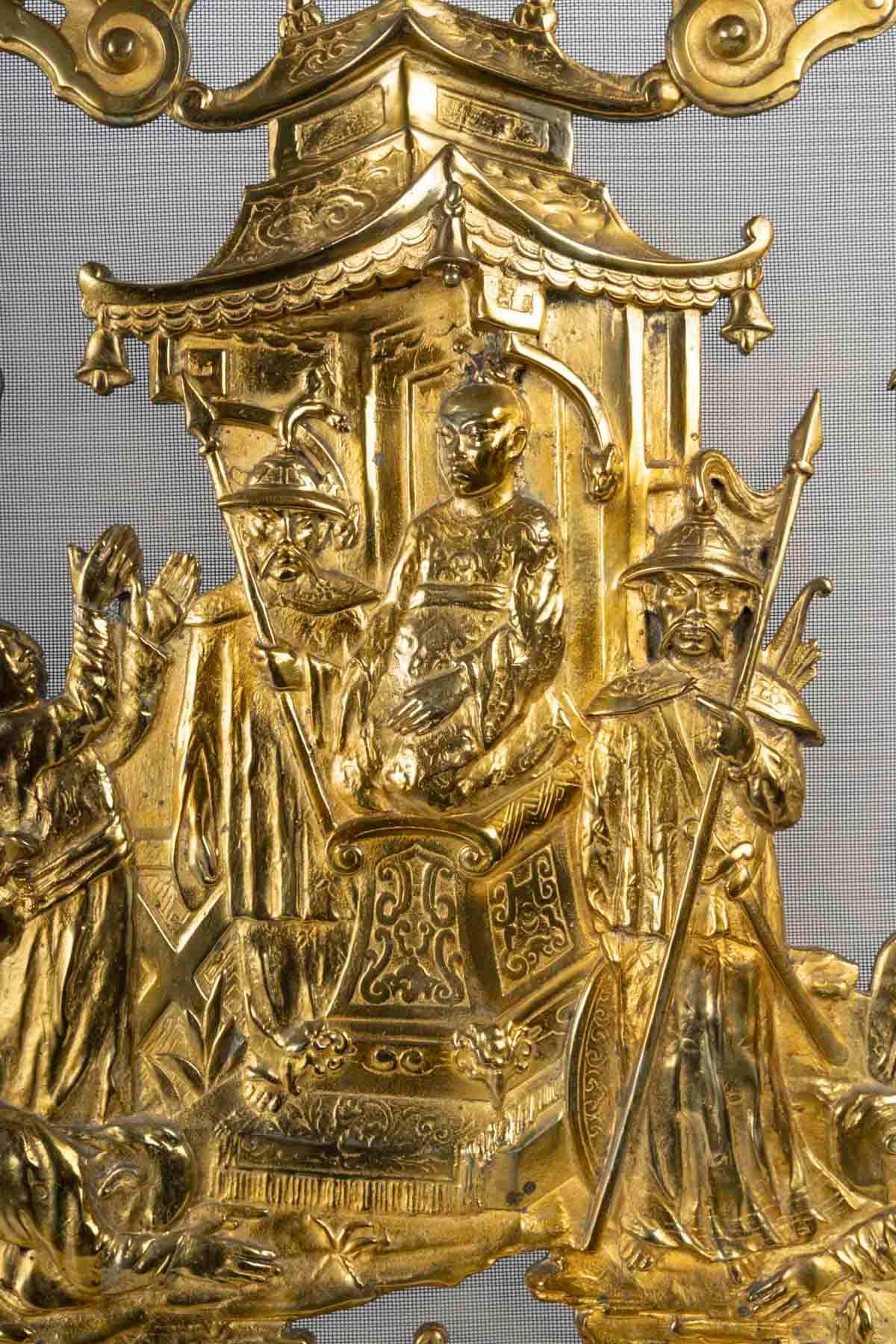 Parafuoco in ormolu con decorazione giapponese, XIX secolo, periodo Napoleone III. In condizioni buone a Saint-Ouen, FR