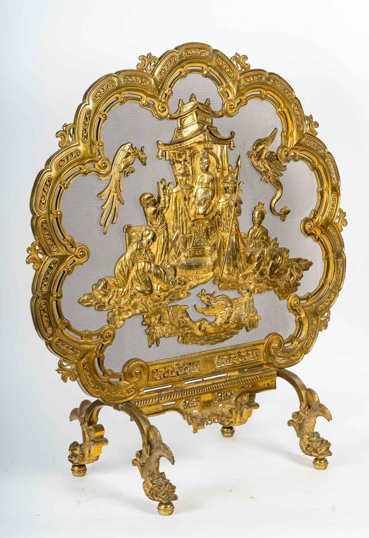 Parafuoco in ormolu con decorazione giapponese, XIX secolo, periodo Napoleone III. 2