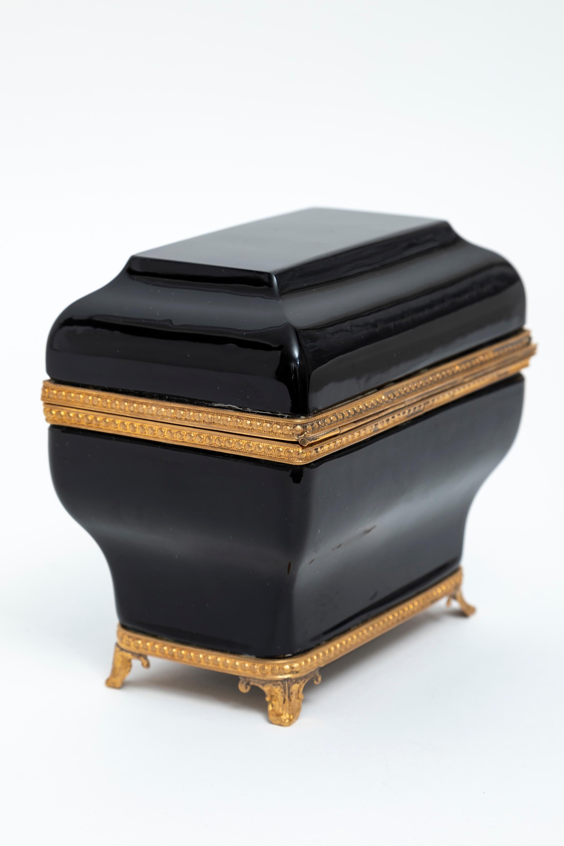 Atribuido a Baccarat Joyero montado en cristal amatista negro y bronce dorado 3