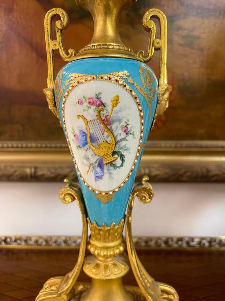 An Ormolu-Mounted Sevres Style Porcelain 'JEWELED' Turquoise-Ground Clock Set For Sale 4