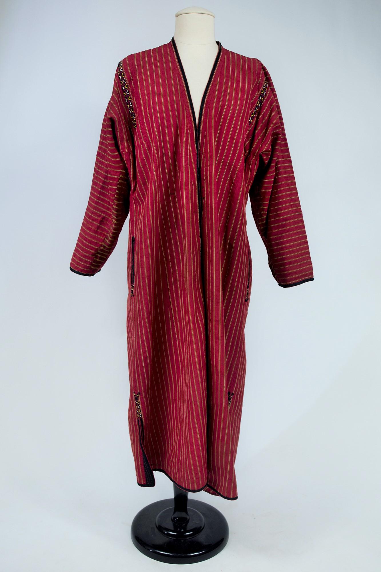 An Ottoman Block Printed Cotton and Silk Coat Circa 1920 For Sale 11