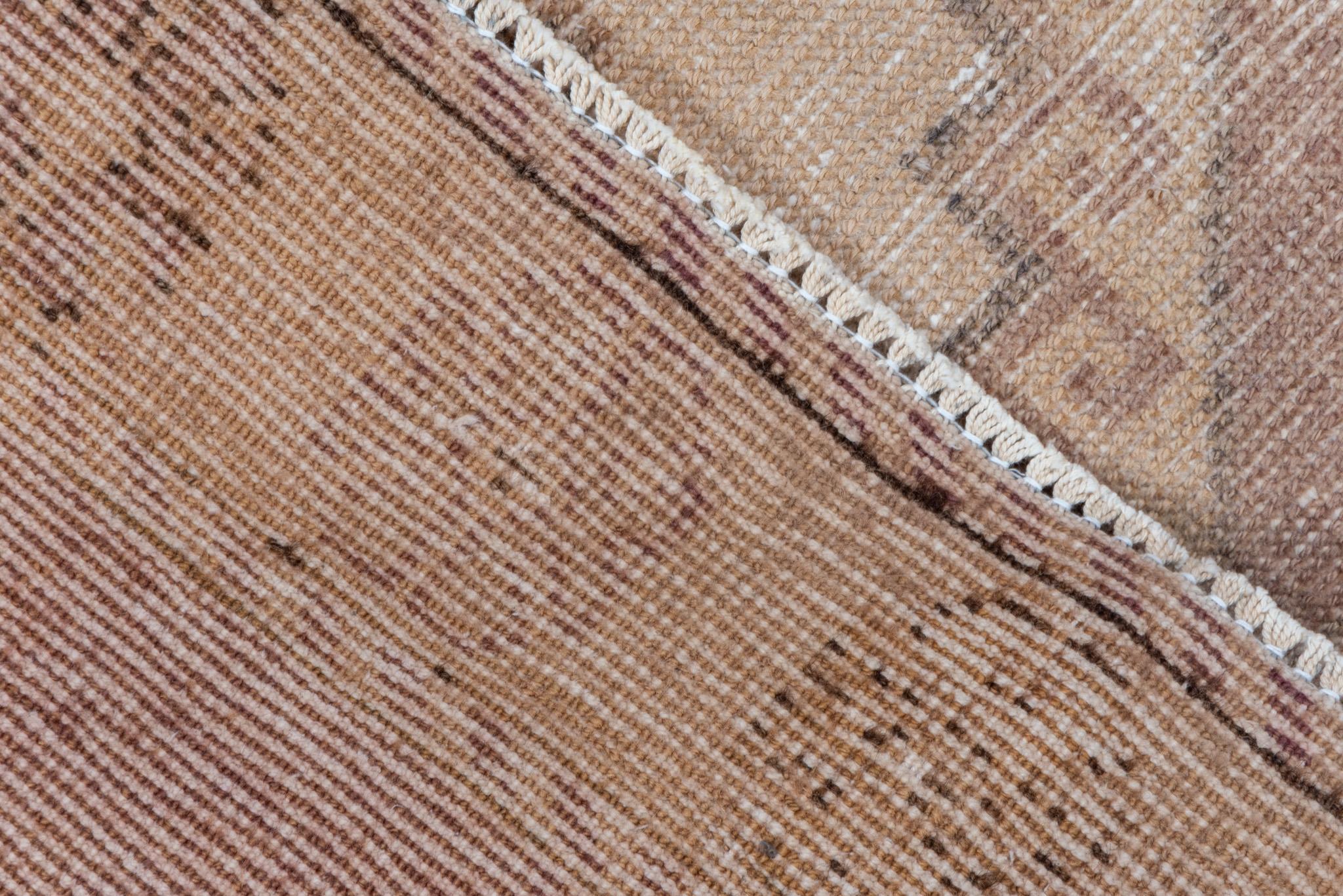 Milieu du XXe siècle Un tapis Oushak vers 1940 en vente
