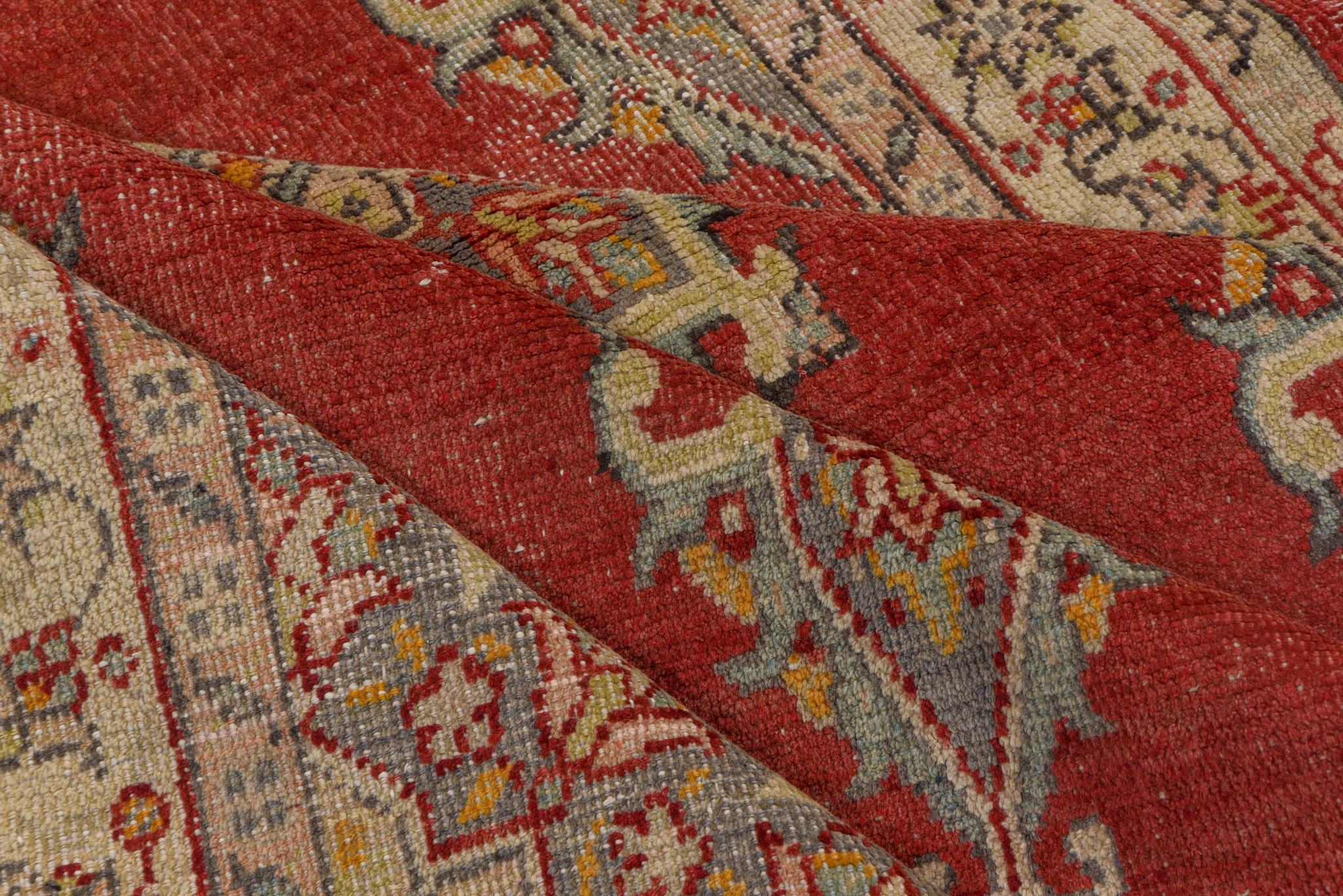 An Oushak Rug circa 1940 For Sale 1