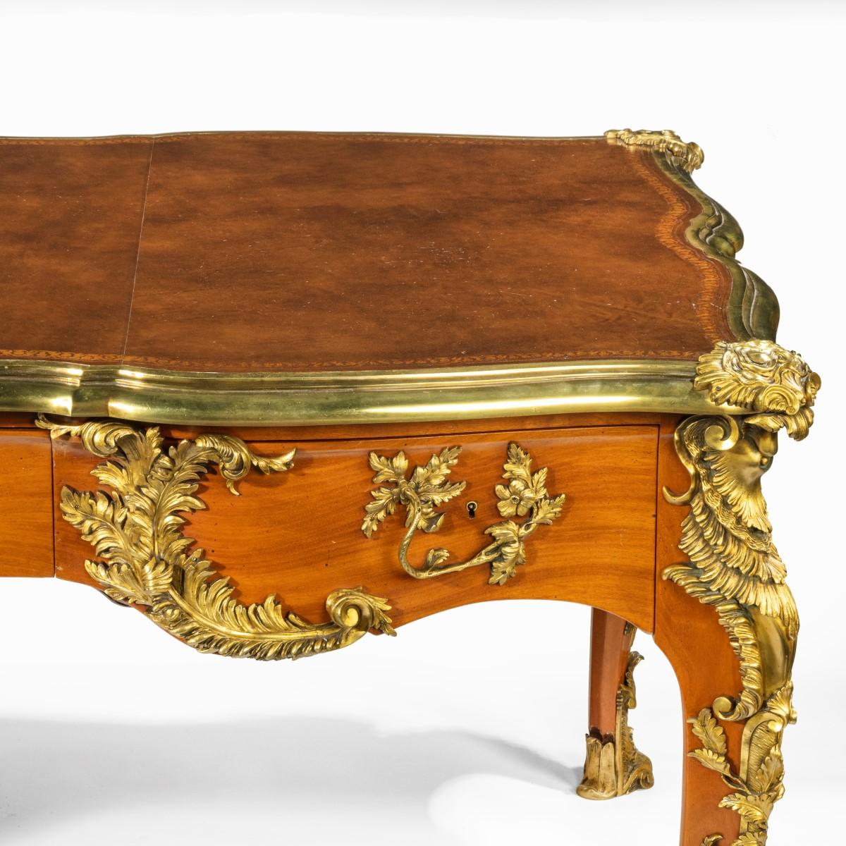 Outstanding Louis XV-Style Mahogany Bureau Plat For Sale 12