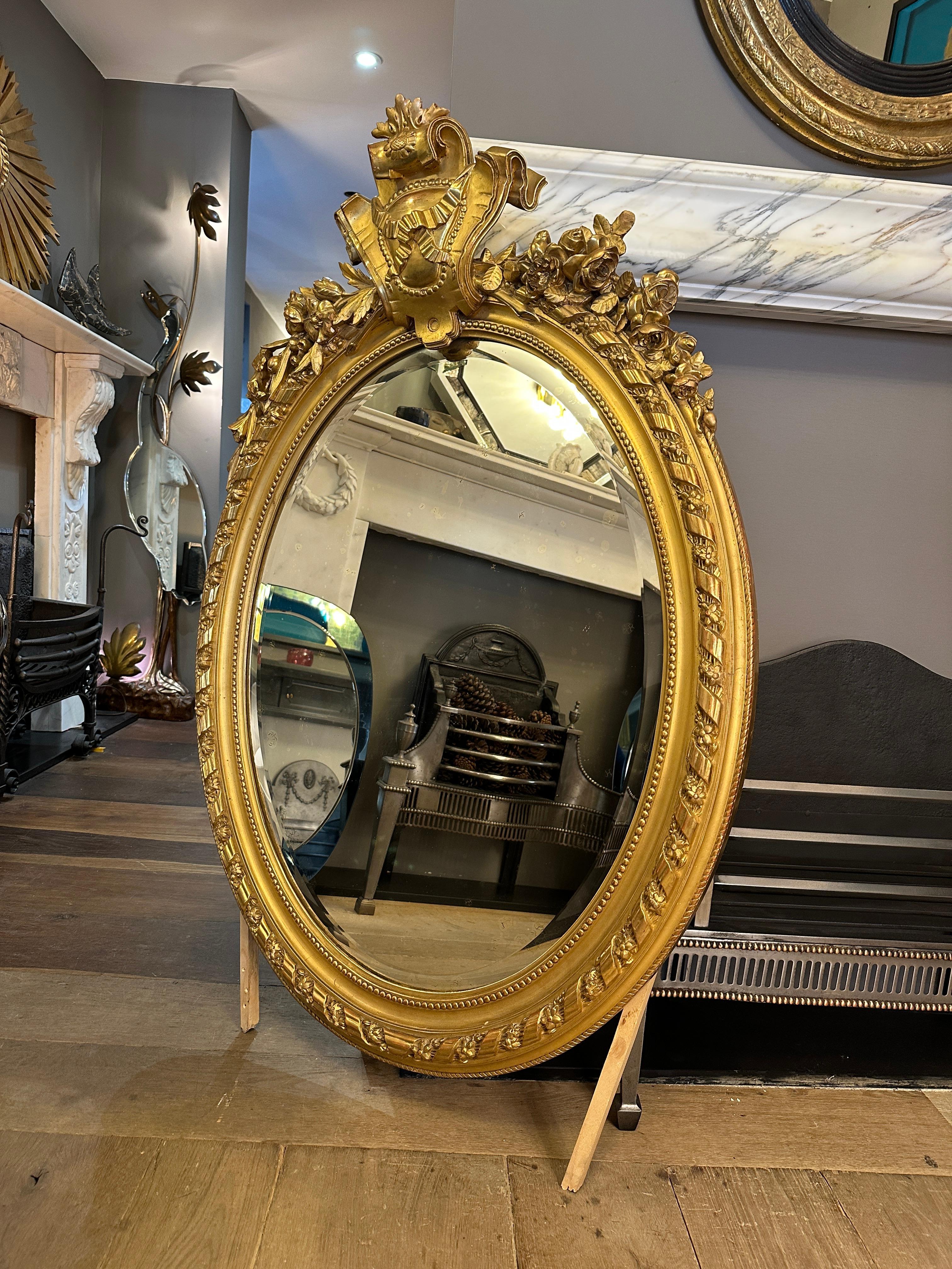 An Oval Gold Gilt French Napoleon III Antique Mirror  For Sale 10
