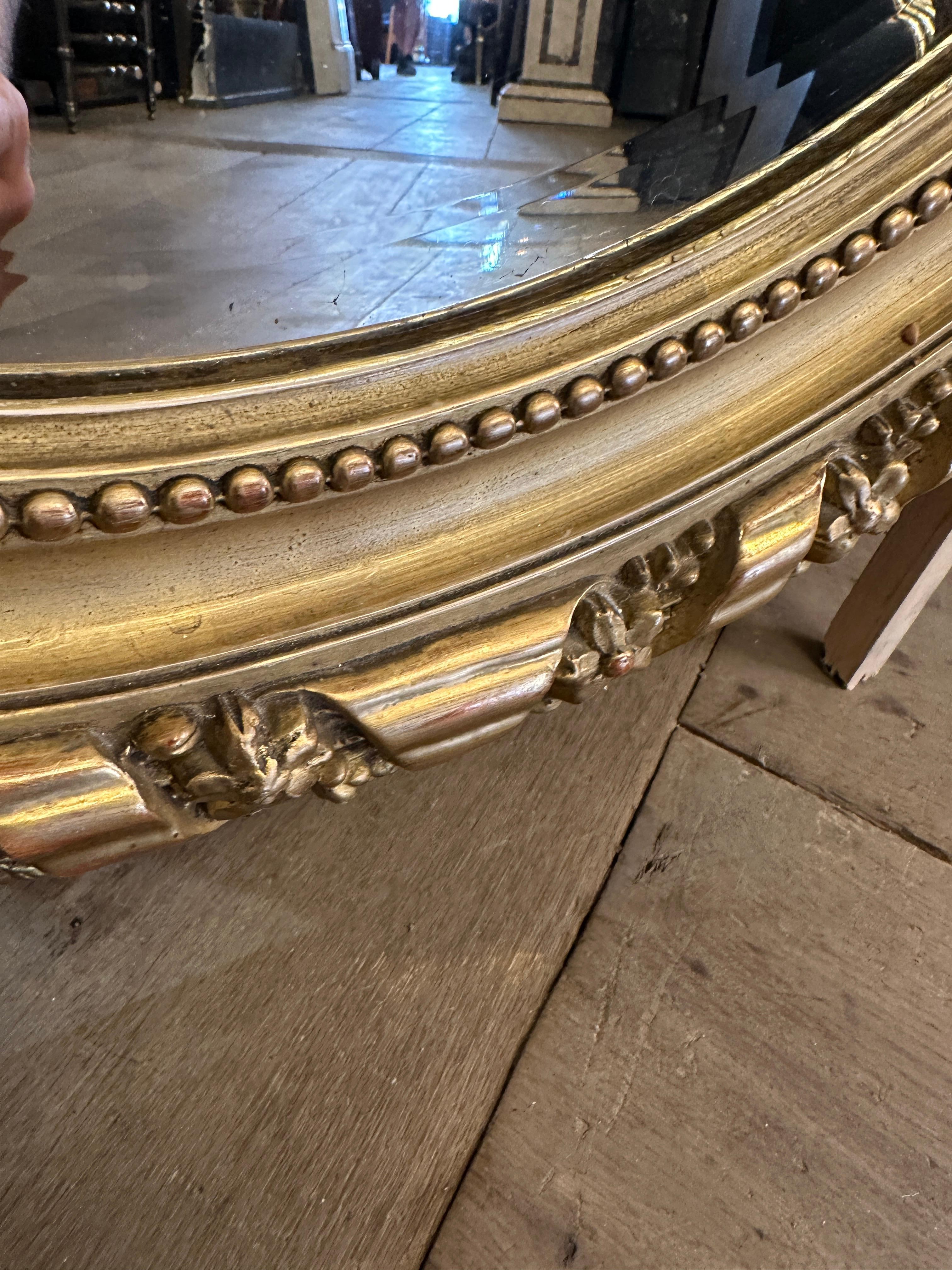 Ovaler vergoldeter französischer Antique Mirror Napoleon III (Spätes 19. Jahrhundert)
