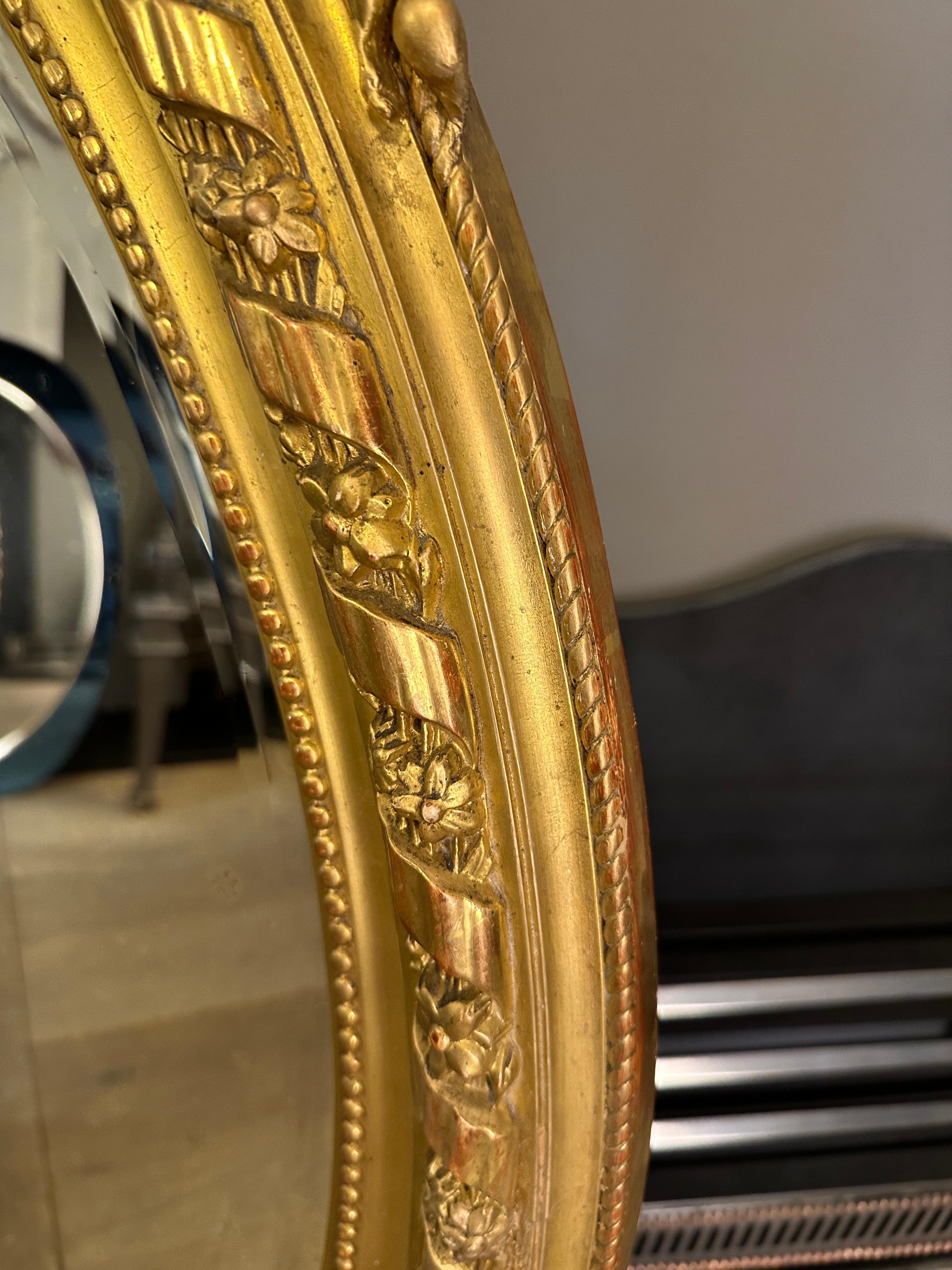 An Oval Gold Gilt French Napoleon III Antique Mirror  For Sale 2