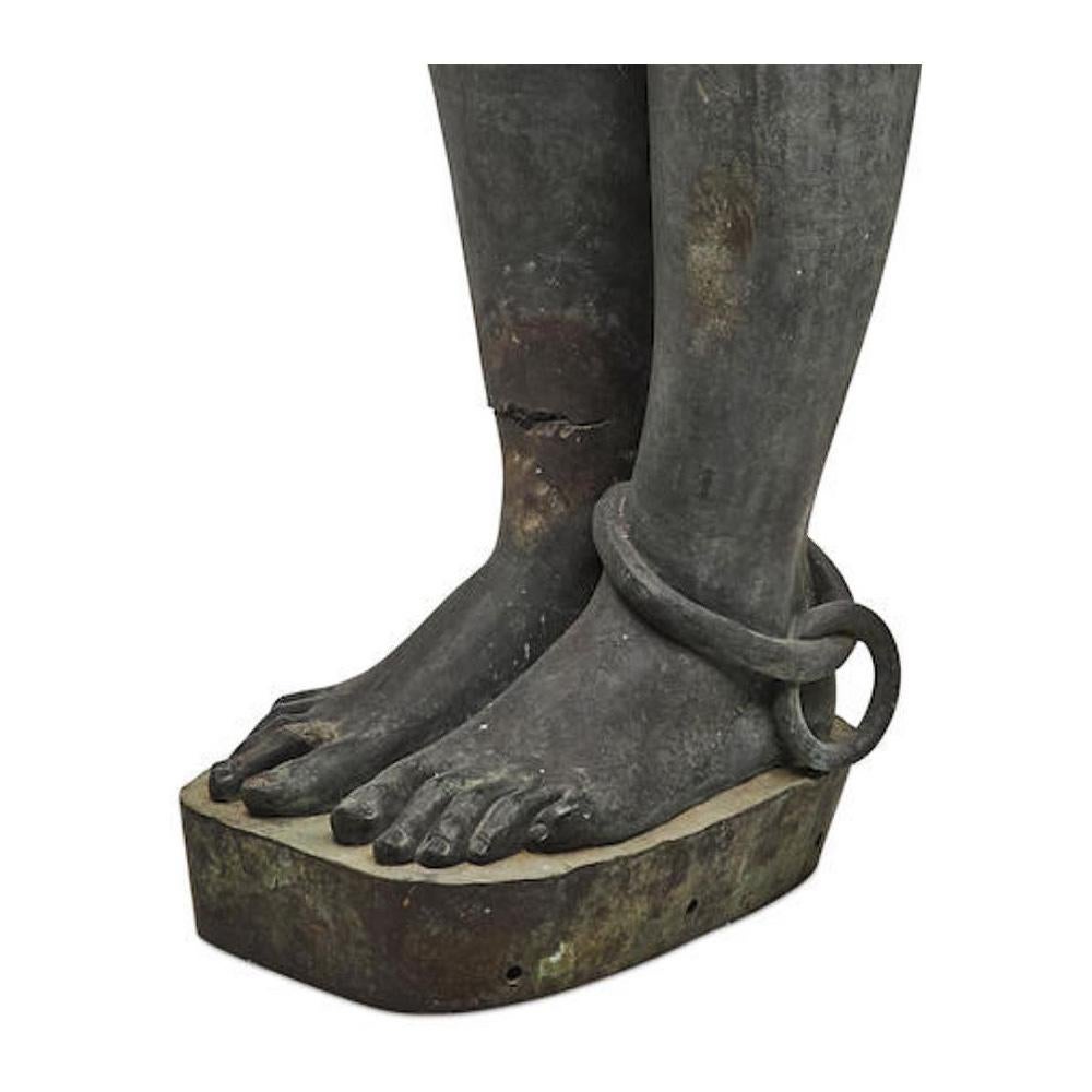 Demi-figure d'Andromède plus grande que nature en bronze patiné, gréco-romain, debout en vente 1