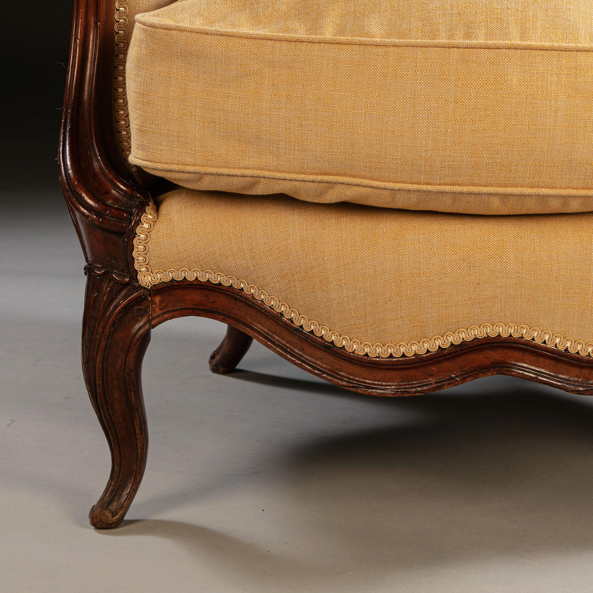 Overscale Pair of 19th Century Walnut Bergères with Linen Upholstery 3