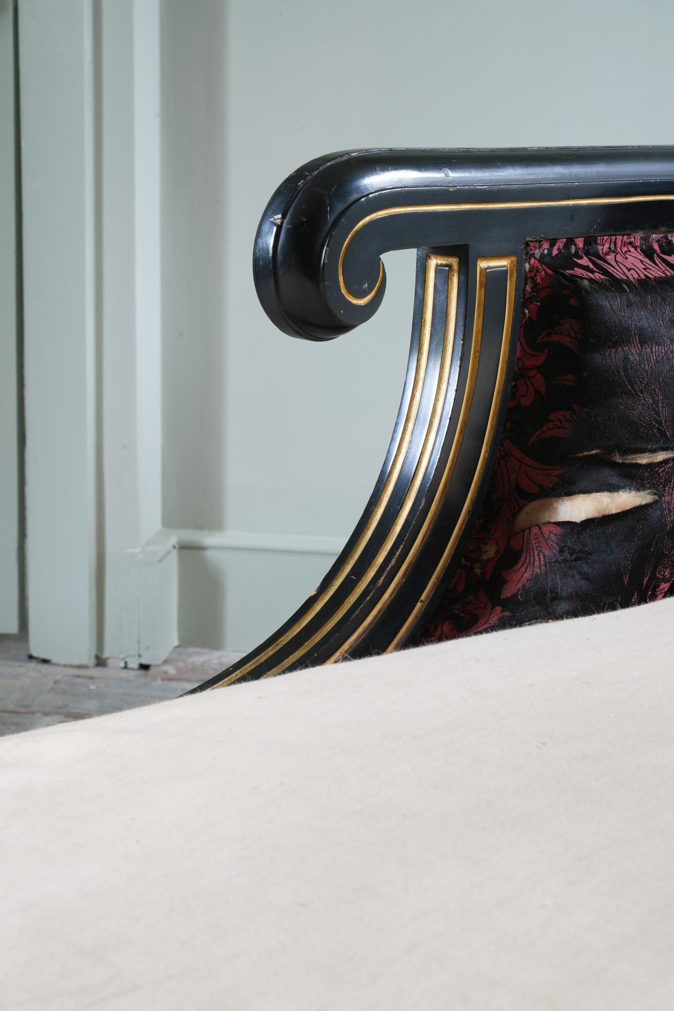Una chaise longue di Owen Jones in vendita 7