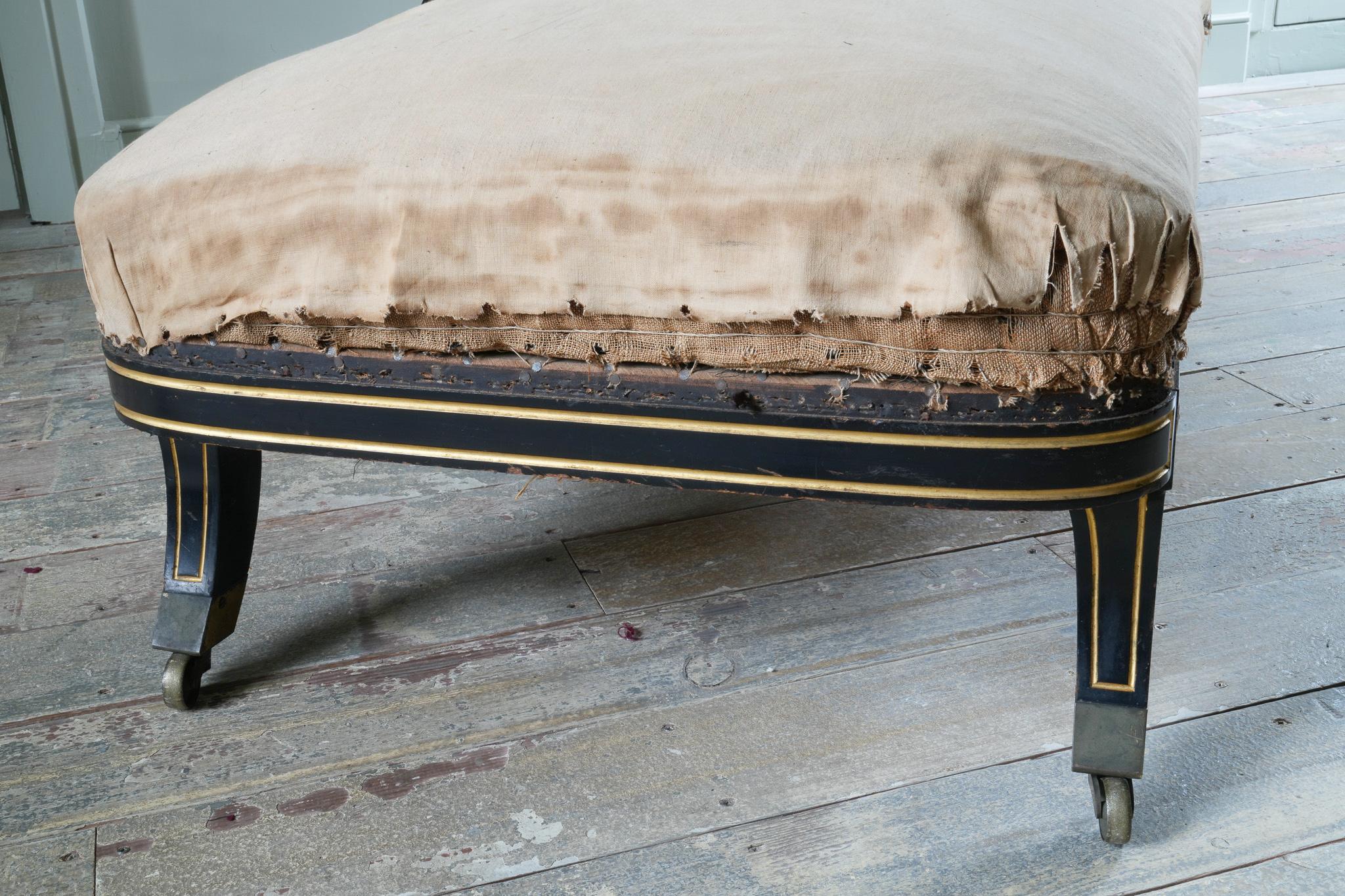 Una chaise longue di Owen Jones in vendita 10
