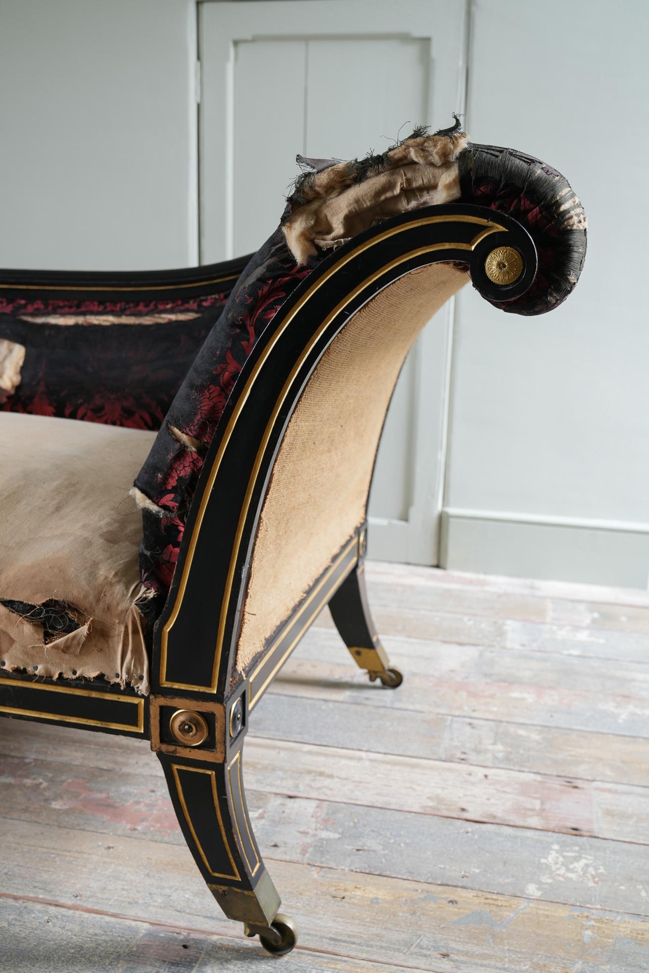 Una chaise longue di Owen Jones in vendita 1