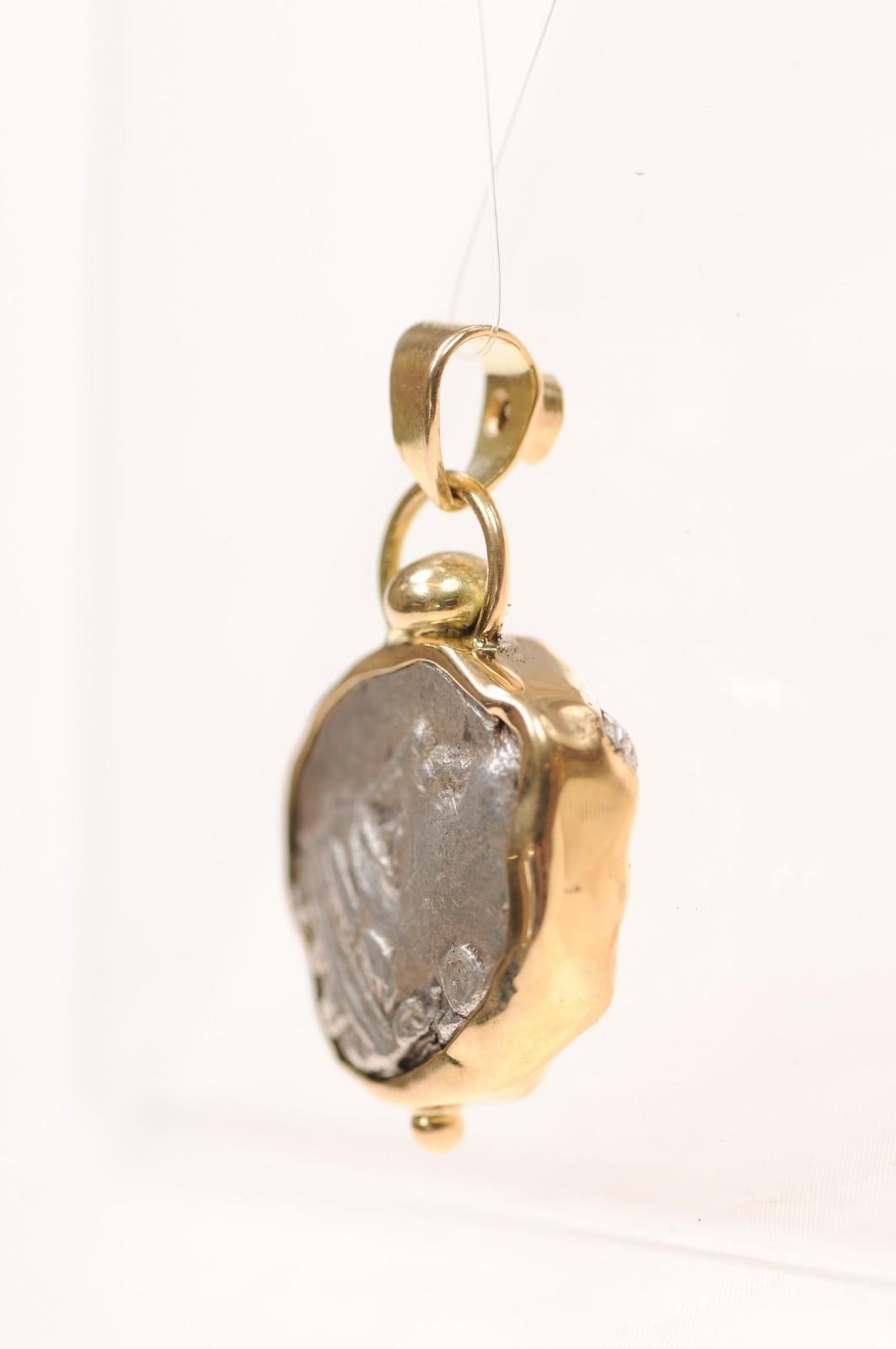 An Owl [coin] Pendant with Round Diamond in 18 karat gold For Sale 7