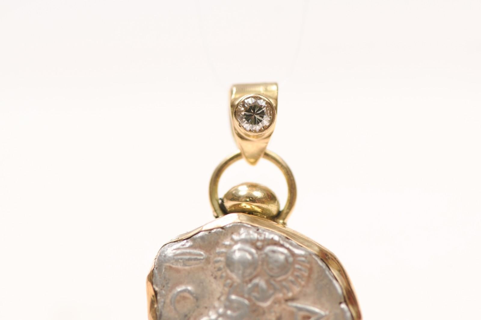 Round Cut An Owl [coin] Pendant with Round Diamond in 18 karat gold For Sale