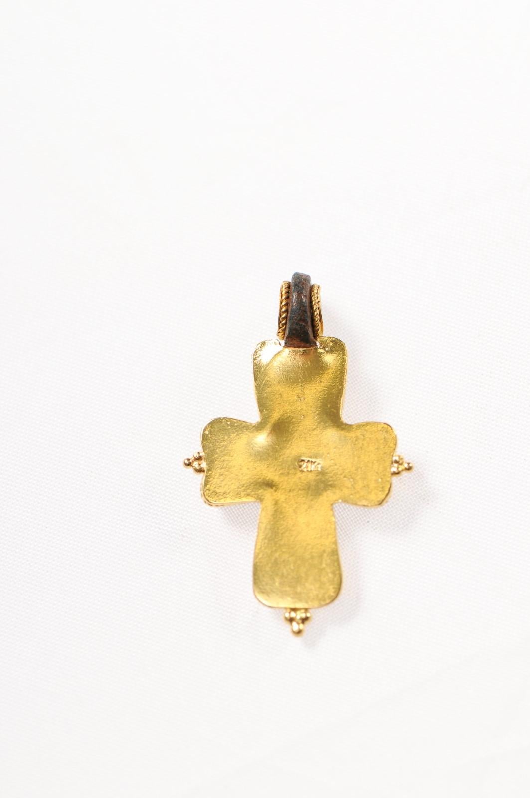 Croix byzantine en or 21 carats (pendentif uniquement) Excellent état - En vente à Atlanta, GA