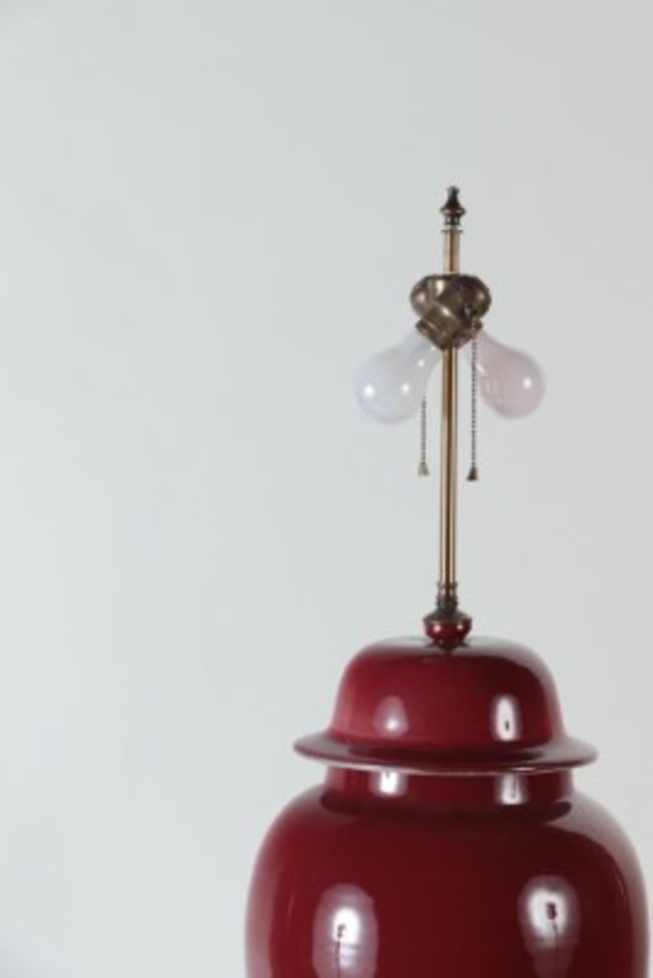Modern Oxblood Vase Table Lamp on Wooden Base, circa 1970s For Sale