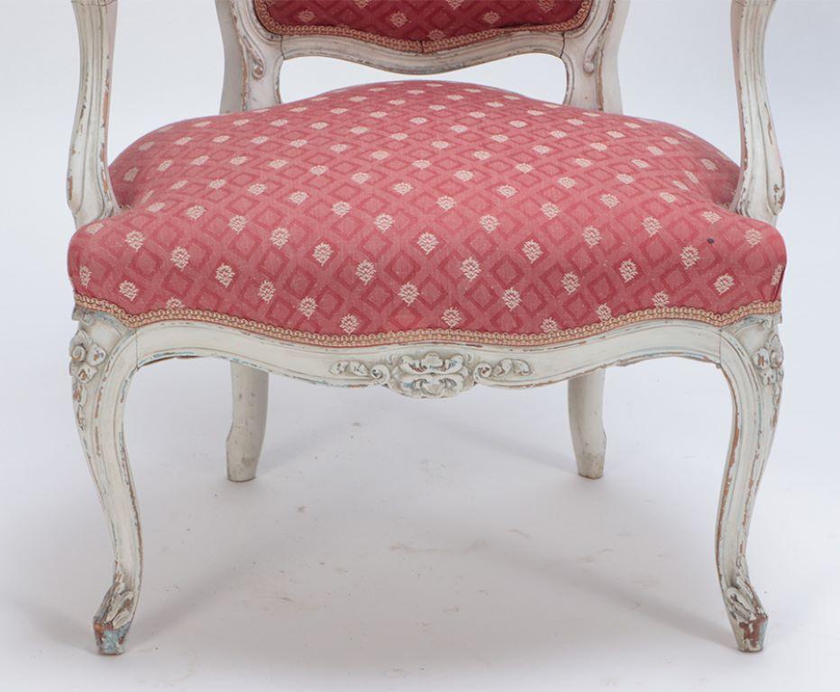 An pair of painted and carved  French Louis XV style open arm chairs circa 1900. For Sale 1