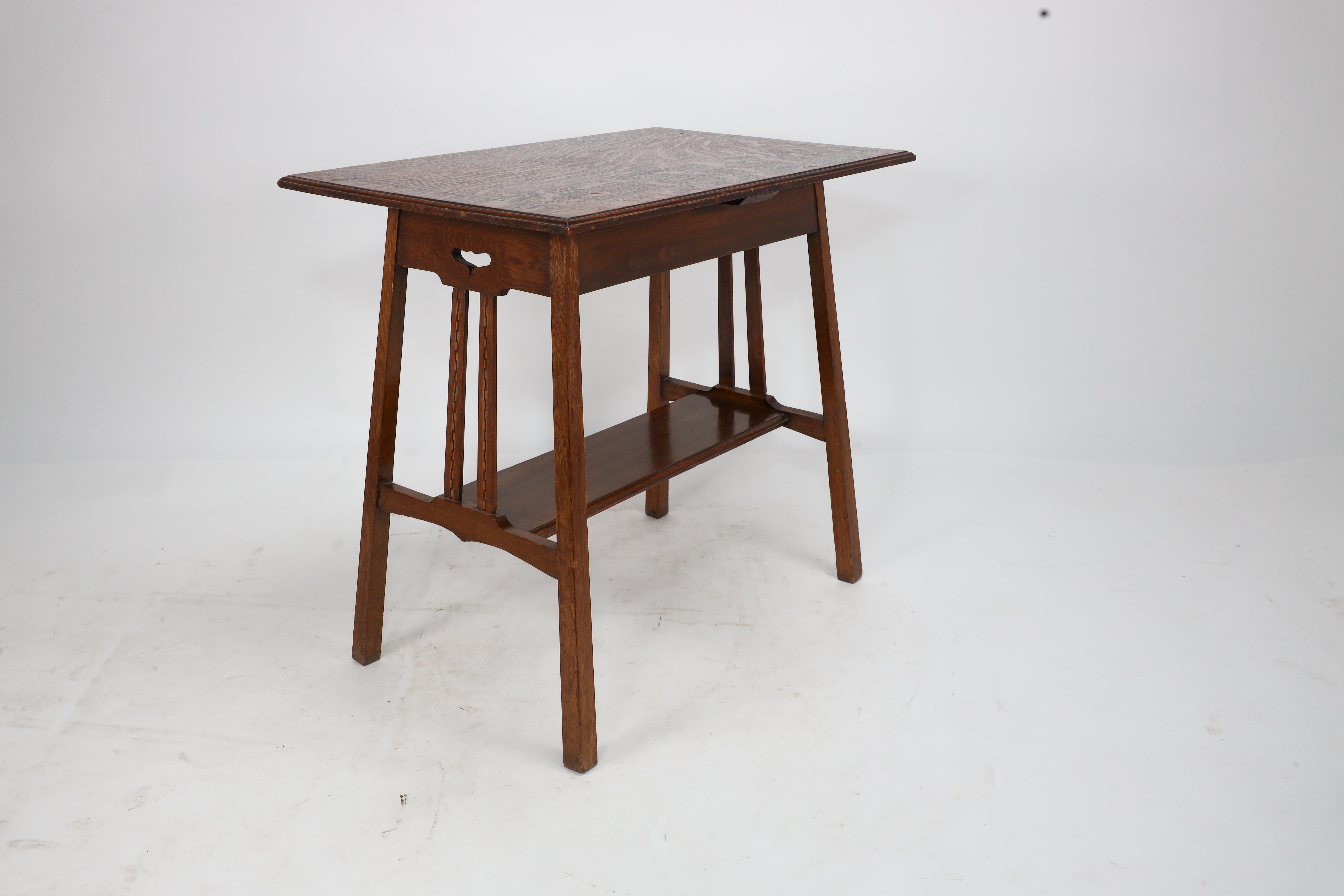 Oak Arts & Crafts side table with oblong chequered inlaid top & curved aprons below. For Sale