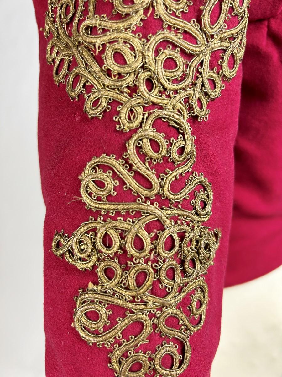 An Turkish wool felt jacket with gold trimmings - Ottoman Empire Circa 1850-1890 For Sale 4
