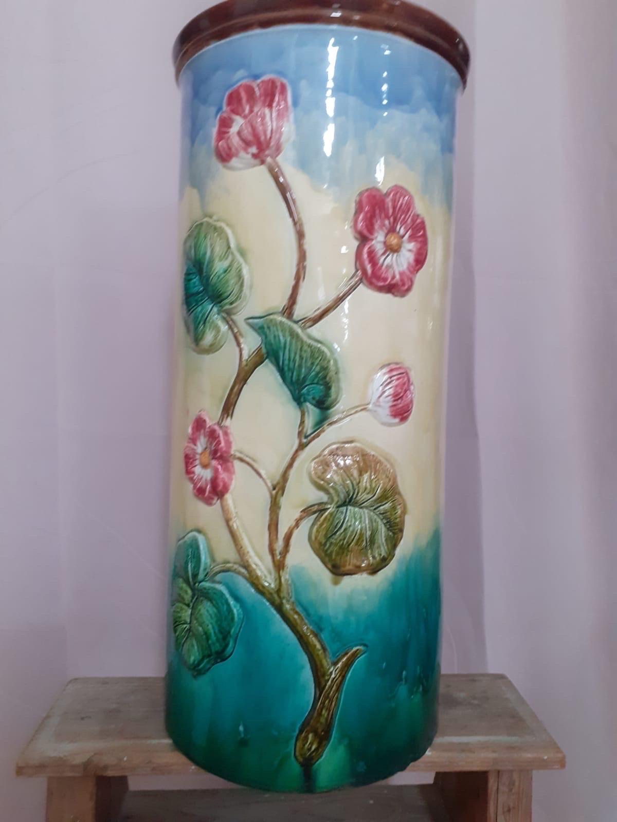 20th Century An umbrella stand in barbotine For Sale