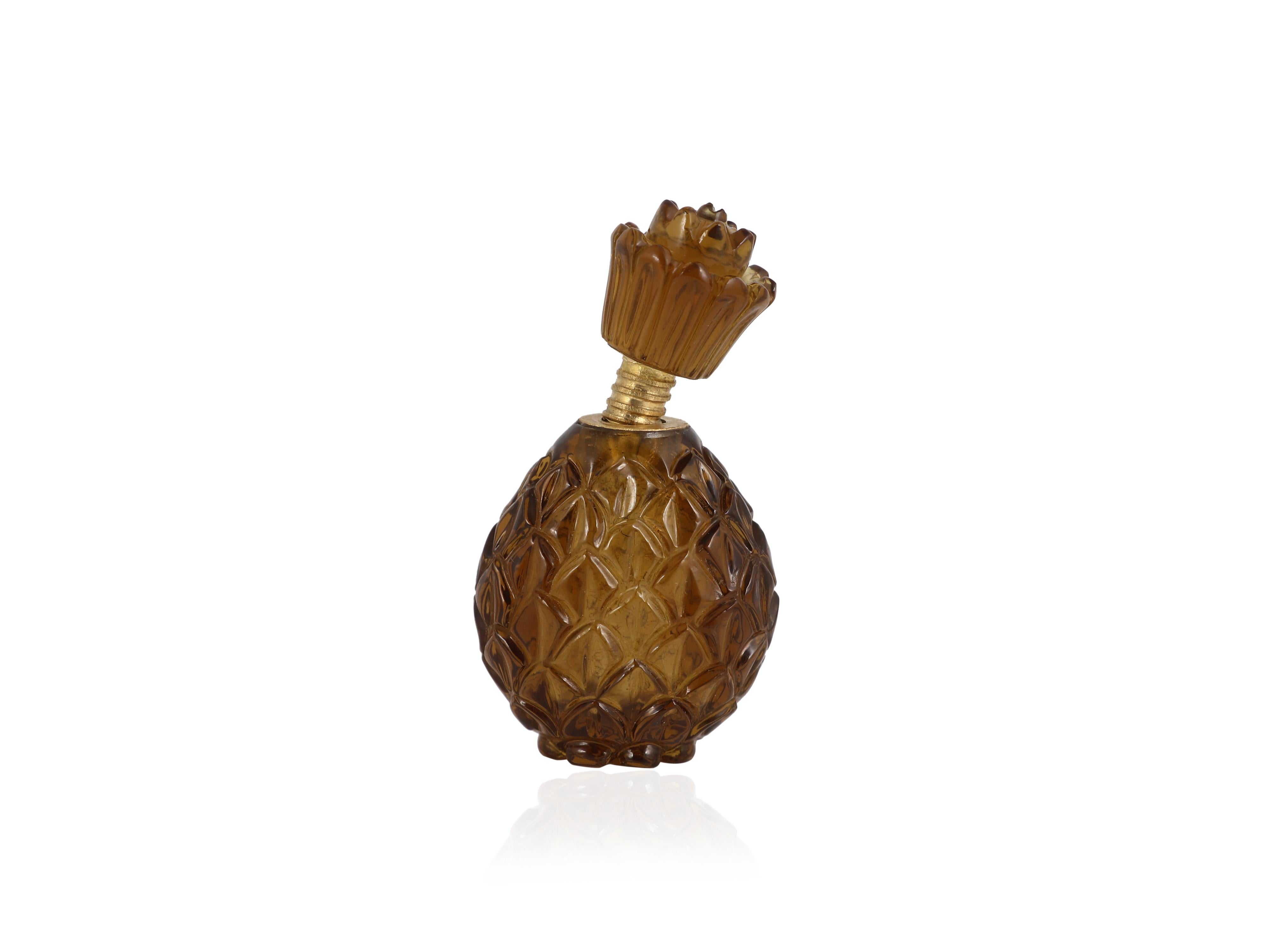 An unparalleled collection of 8 gemstone perfume bottle  Snuff / Itar bottles For Sale 6
