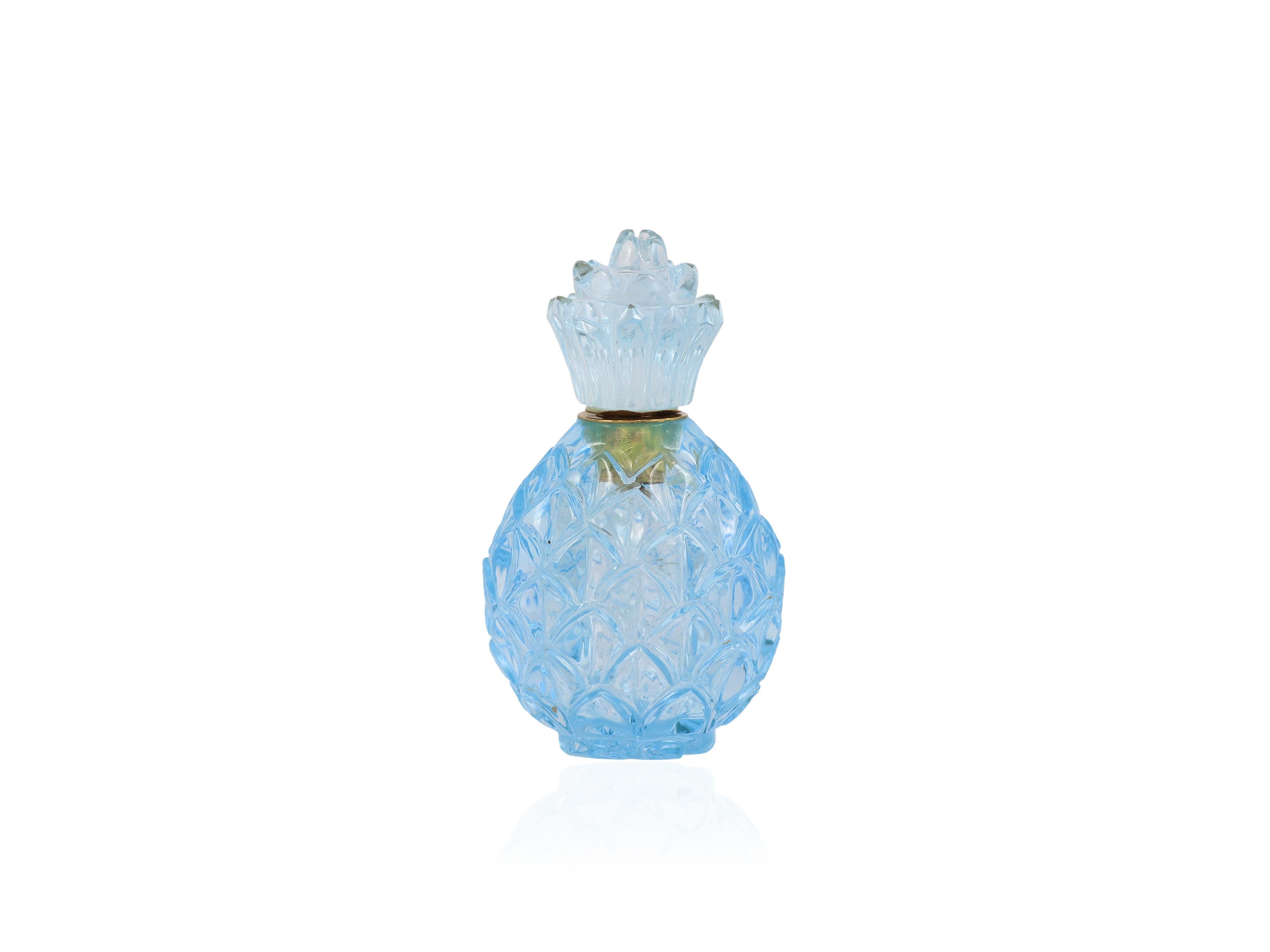 An unparalleled collection of 8 gemstone perfume bottle  Snuff / Itar bottles For Sale 7