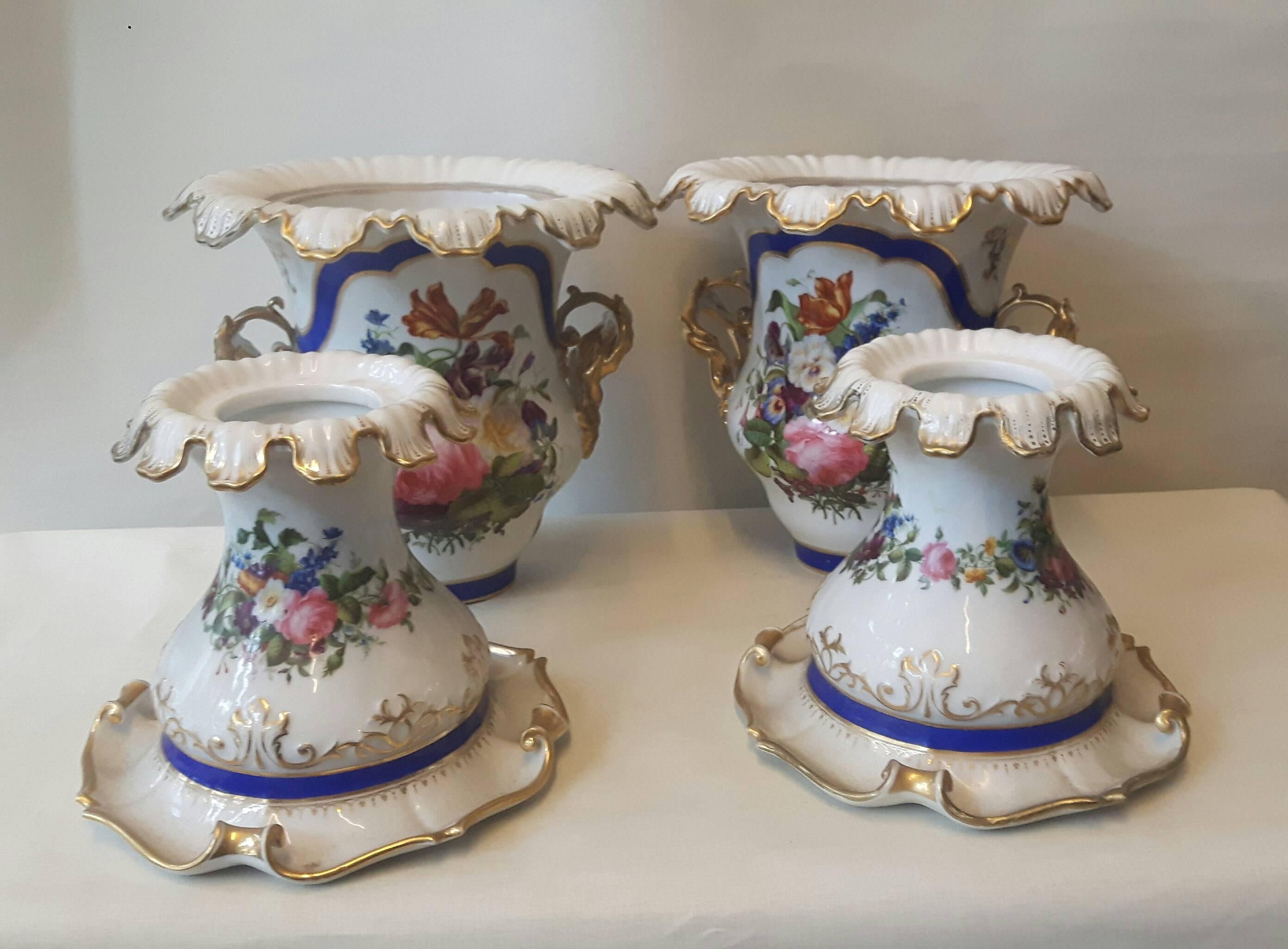 Unusual Pair of 19th Century Paris Vases In Good Condition For Sale In London, GB