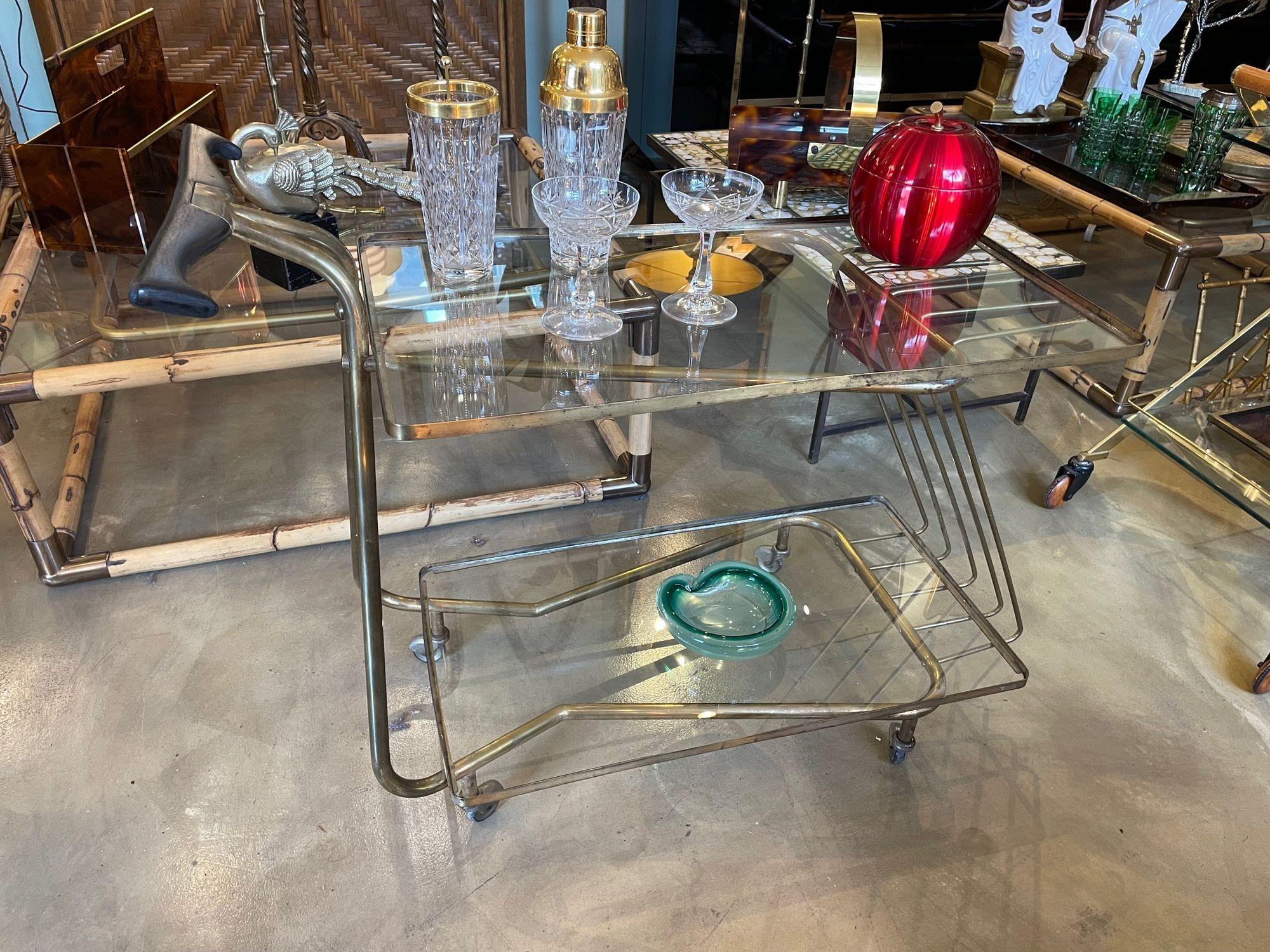 An unusual designed Italian 1950s brass bar trolley by Cesare Lacca For Sale 13