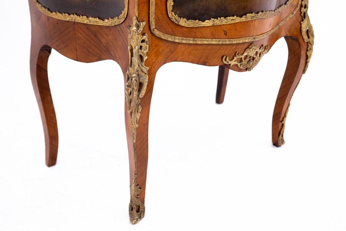 An unusual display cabinet in the Louis XV style, France, circa 1870. For Sale 6