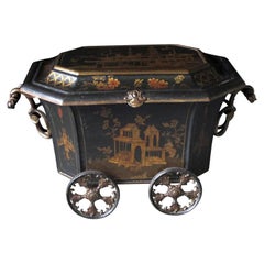 Boîte à charbon anglaise inhabituelle en métal peint et ébénisé avec décoration chinoiseries