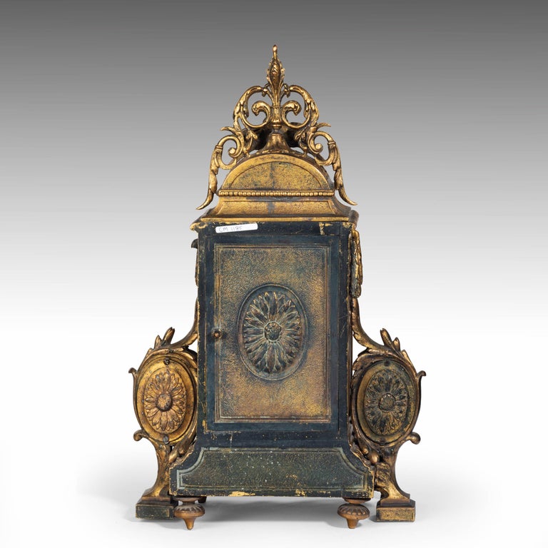 Unusual French Gilt Bronze Mantel Clock In Good Condition For Sale In Peterborough, Northamptonshire