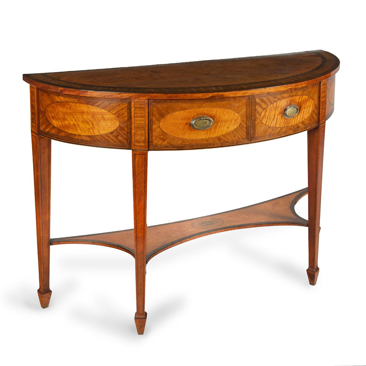 English An unusual George III satinwood side table For Sale