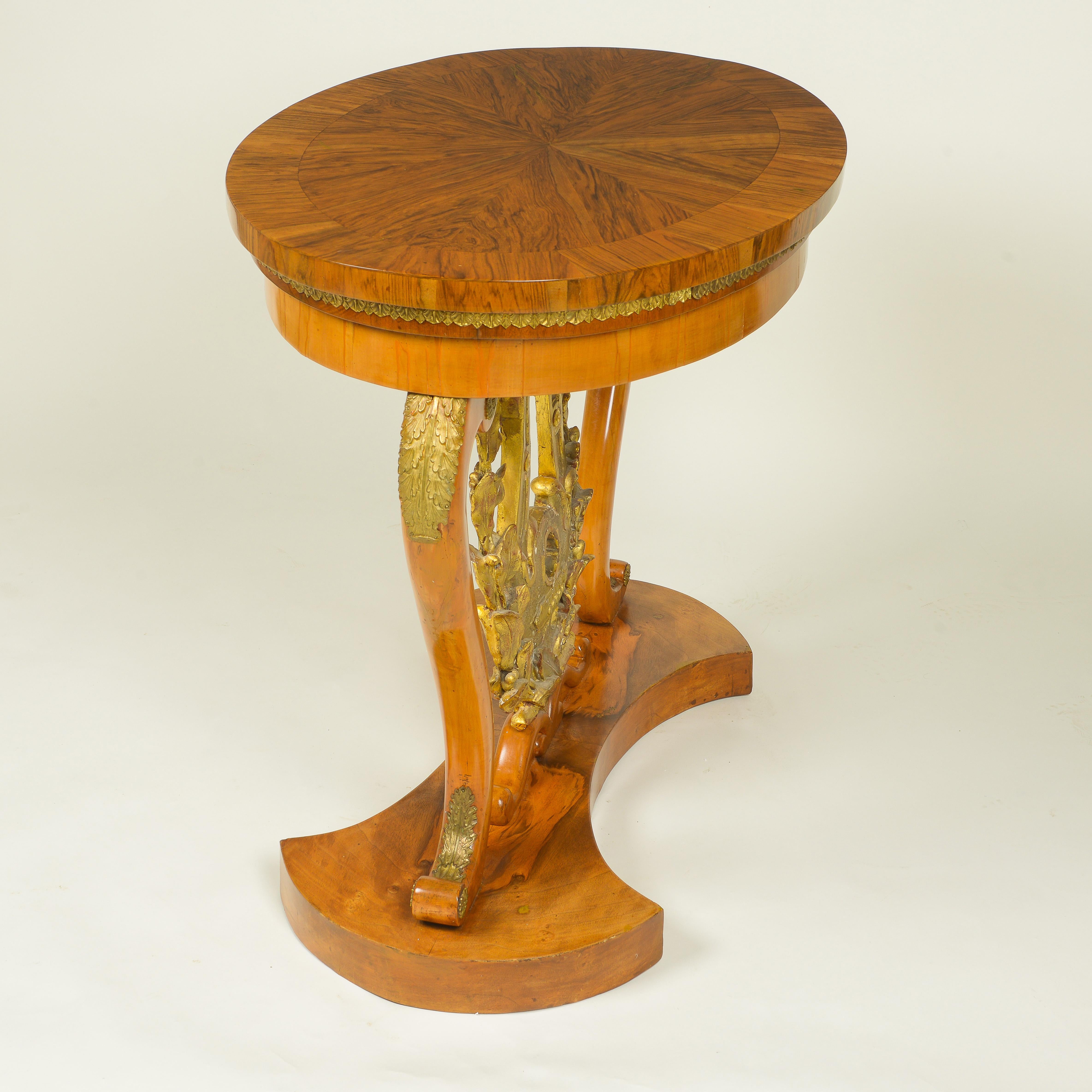 Unusual Italian Walnut and Giltwood Center Table For Sale 1