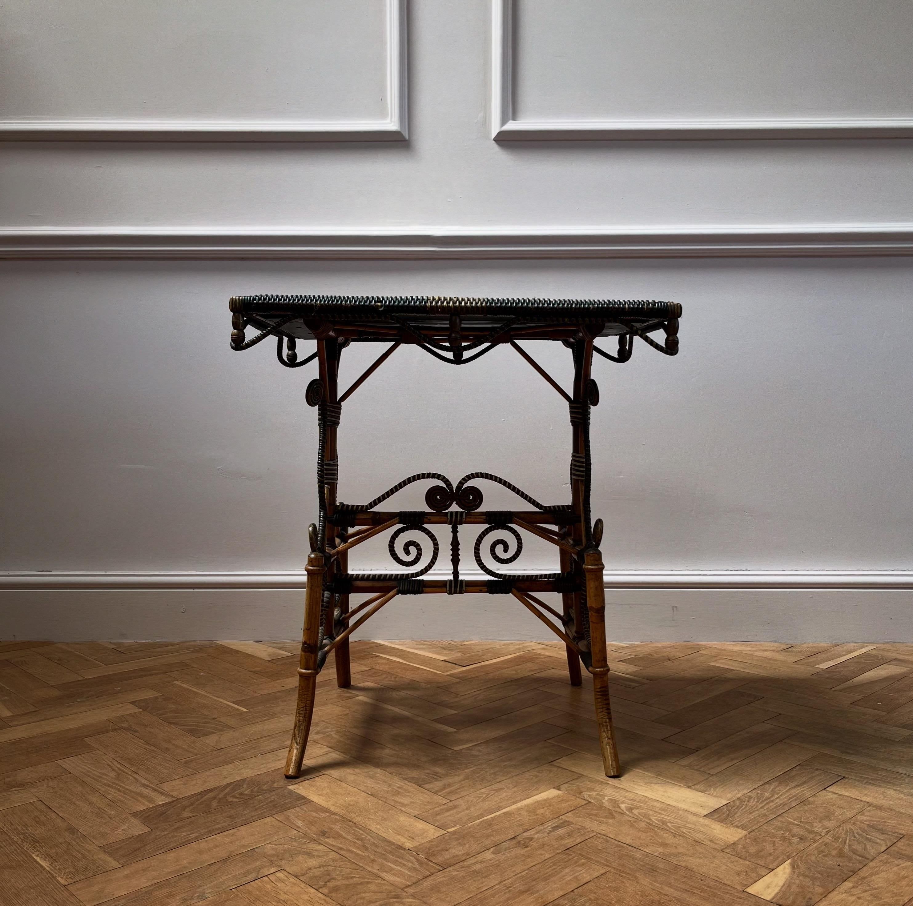 An unusual late nineteenth century Japanese export bamboo table In Good Condition For Sale In London, GB