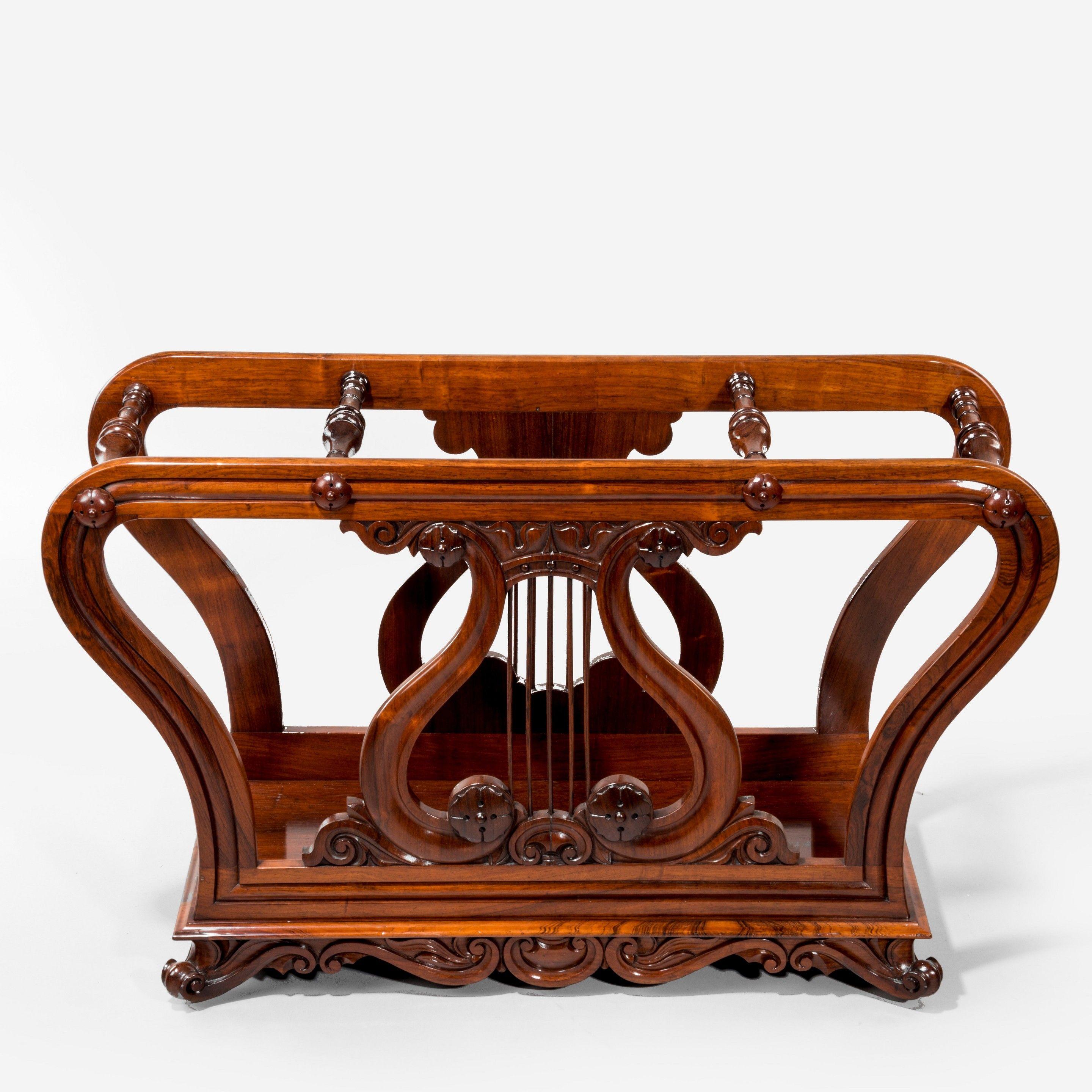 An unusual late Regency rosewood music roll holder In Good Condition For Sale In Lymington, Hampshire