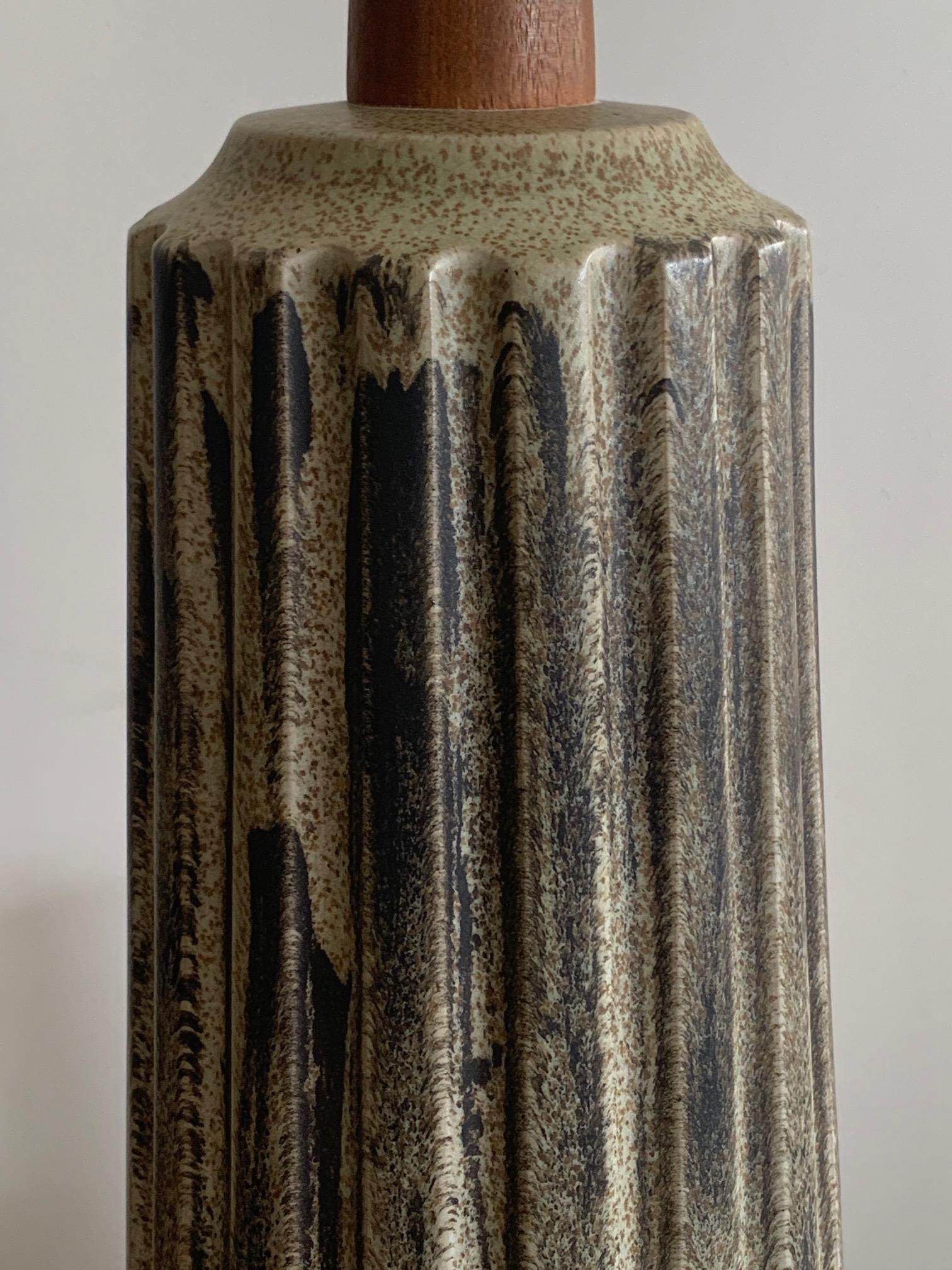 Ungewöhnliche Martz-Keramiklampe (Moderne der Mitte des Jahrhunderts) im Angebot