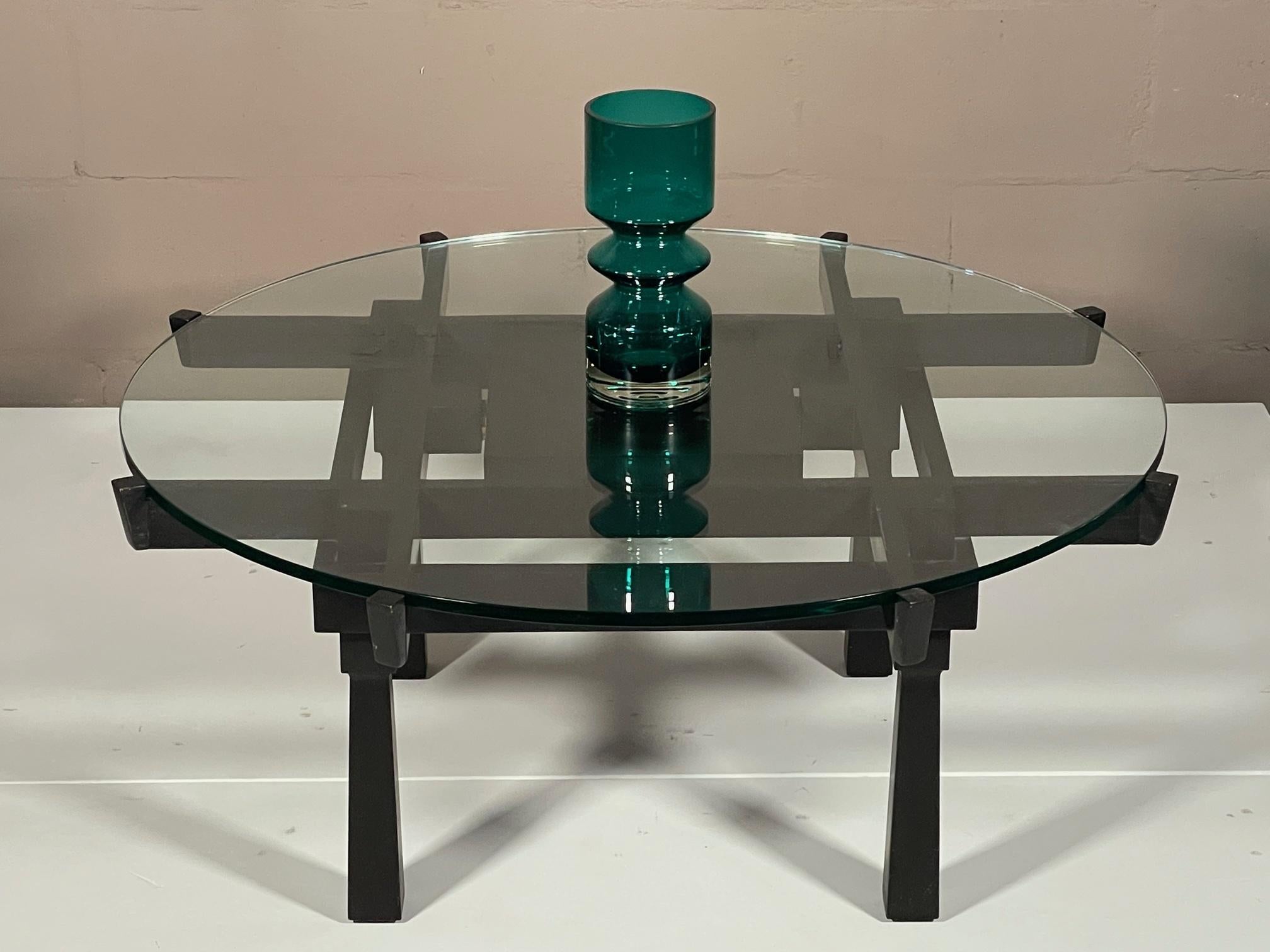 Mid-Century Modern Unusual Modernist Coffee Table Dunbar, 1970's For Sale