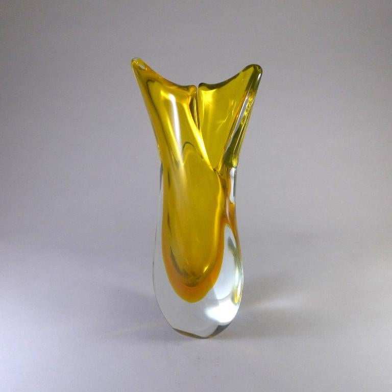 Unusual Murano Sommerso Fish Tailed Glass Vase In Excellent Condition For Sale In London, GB