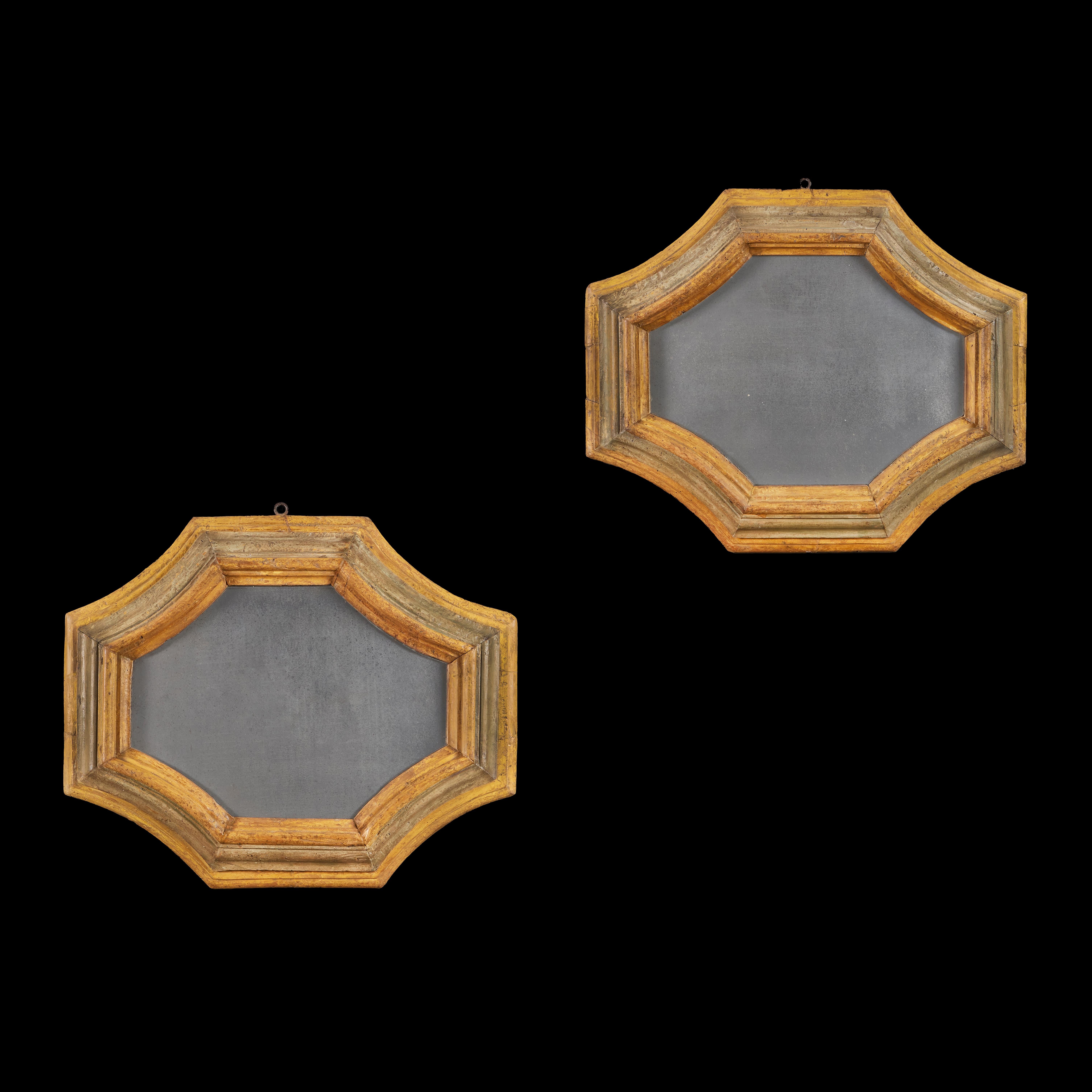 Italian An Unusual Pair of 18th Century Tuscan Octagonal Mirrors For Sale