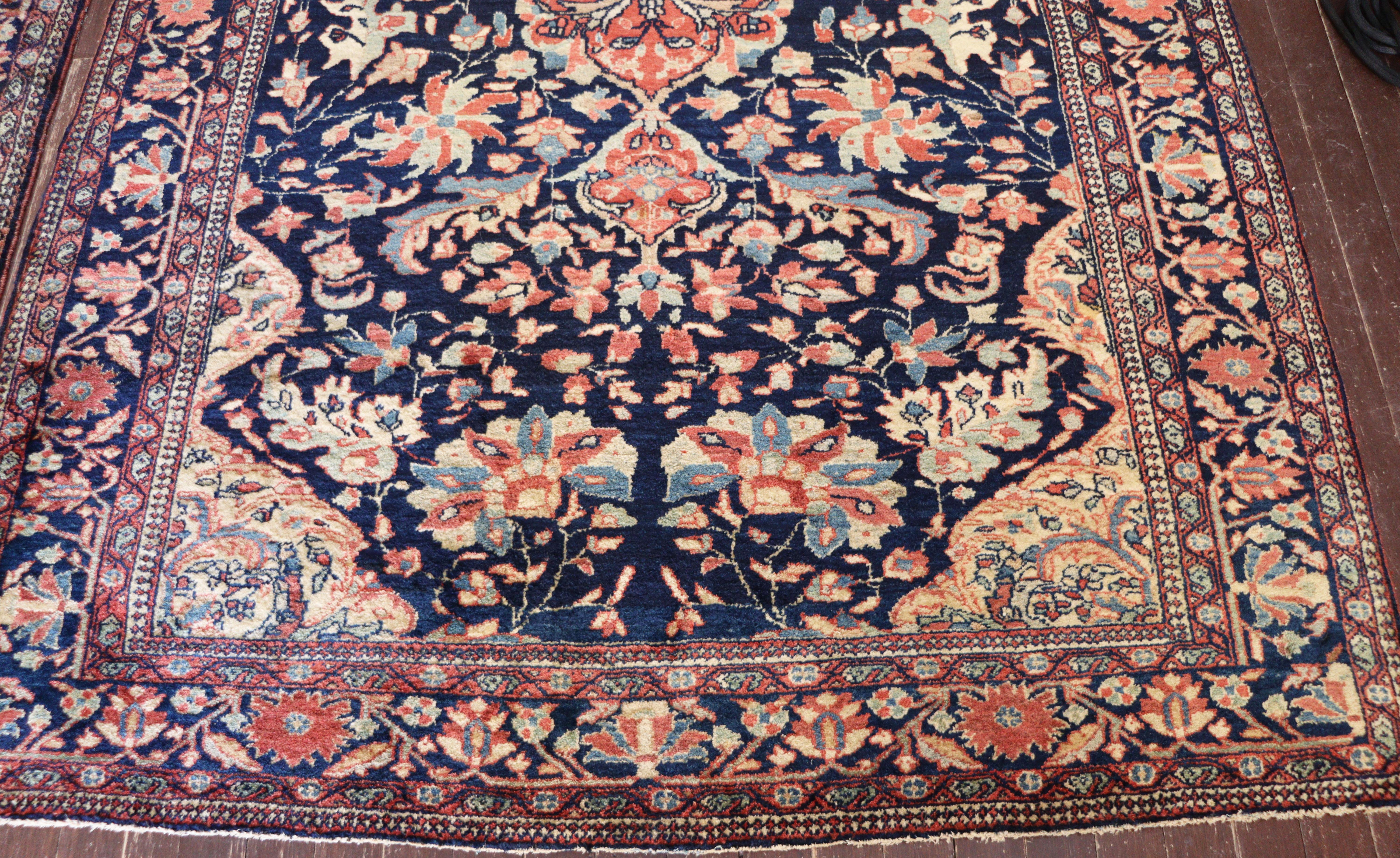 XIXe siècle  Paire de tapis persans anciens de type Feraghan Sarouk, inhabituels, 4'3